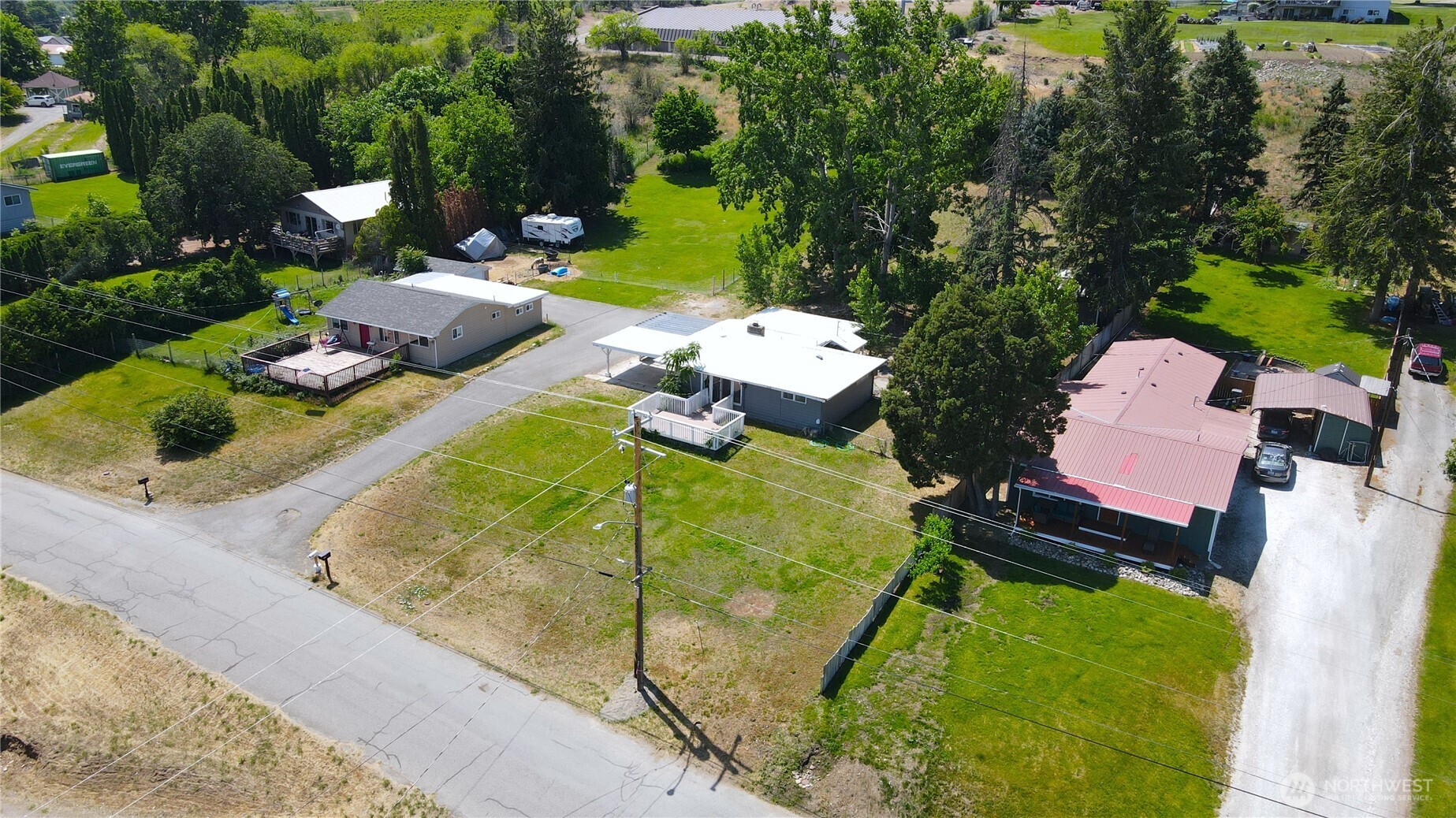 2108 Deerpath Property Photo 29