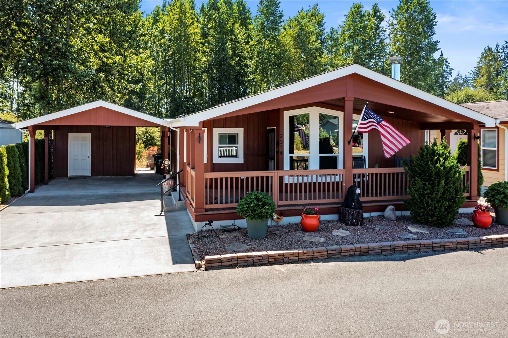 2014 140 Street 258 Property Photo 1