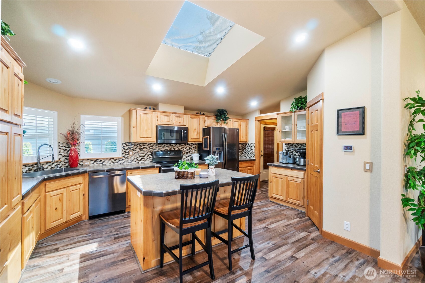2014 140 Street 258 Property Photo 3