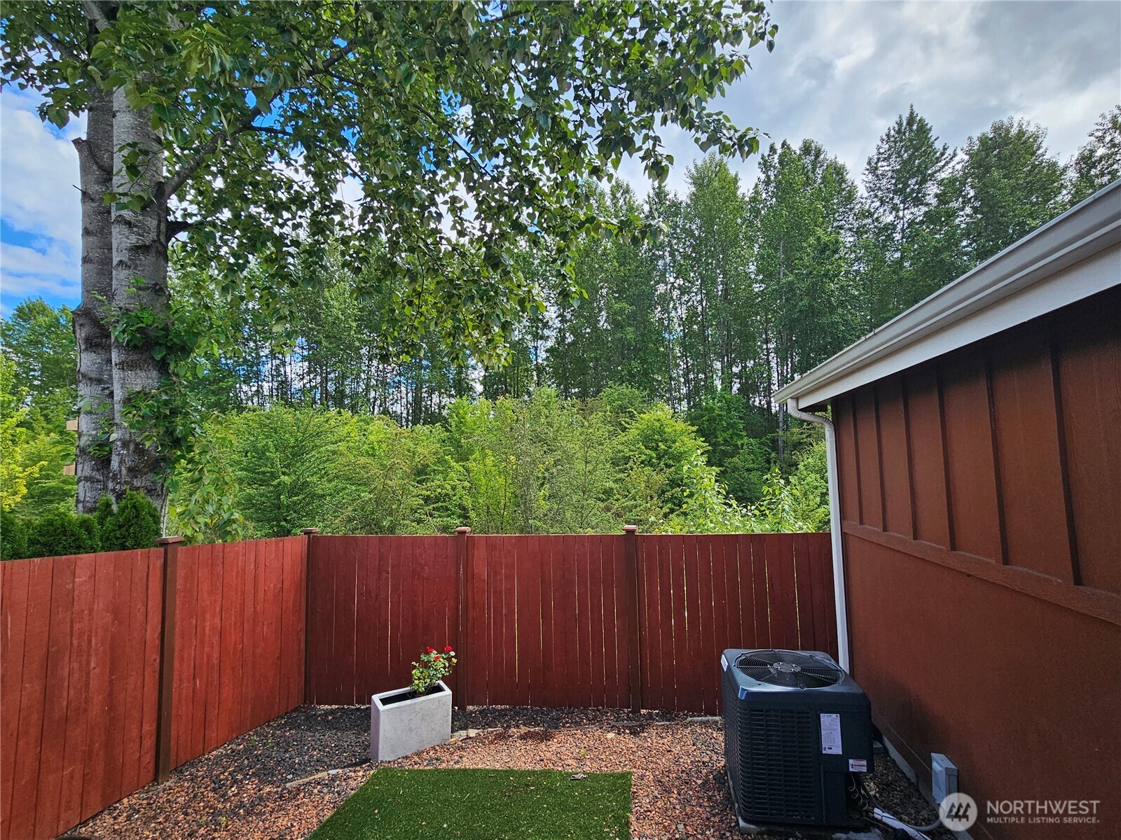 2014 140 Street 258 Property Photo 26