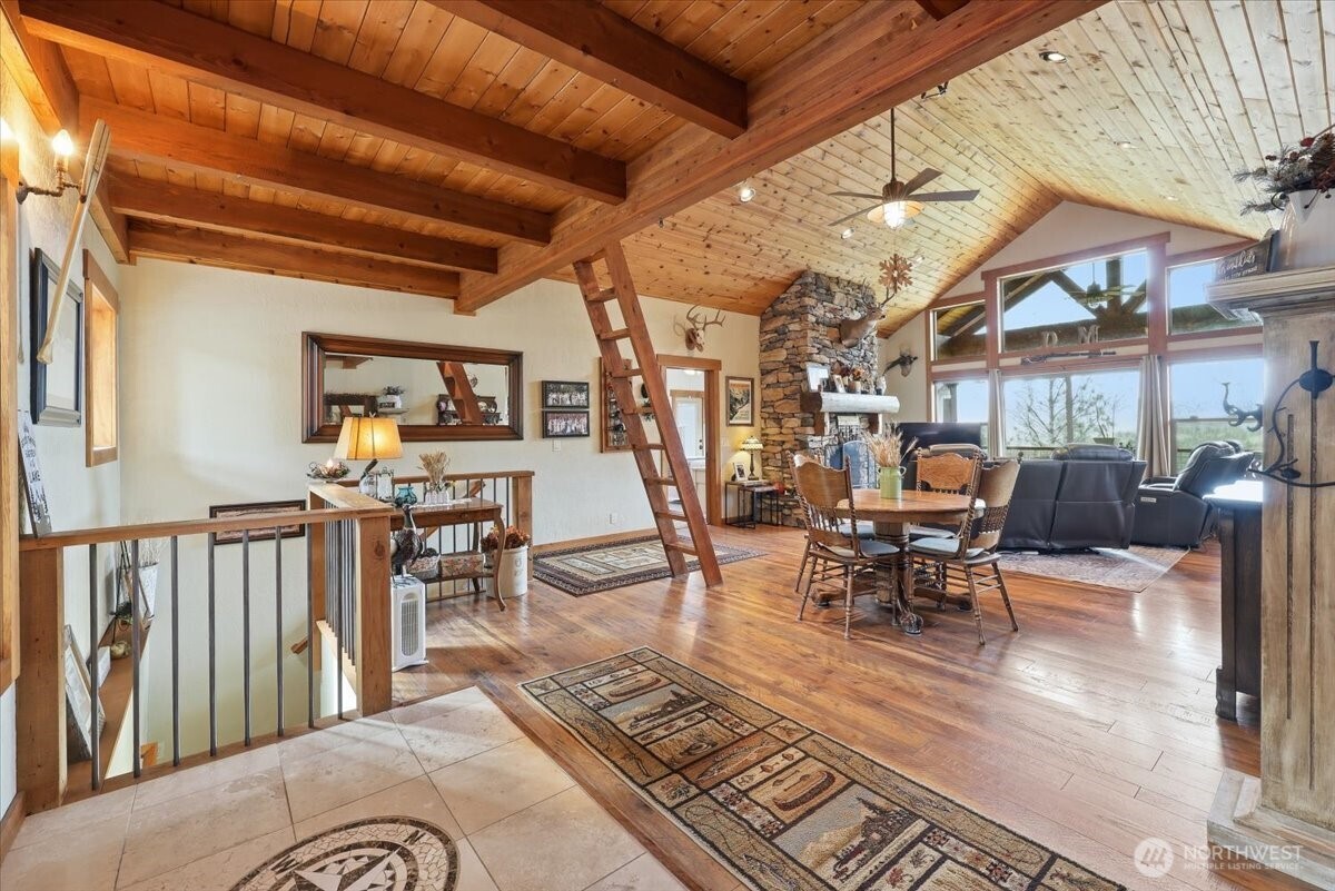 31795 Ringneck Lane East Property Photo 5