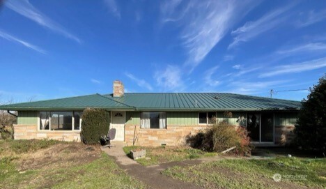 1888 Towne Road Property Photo 1