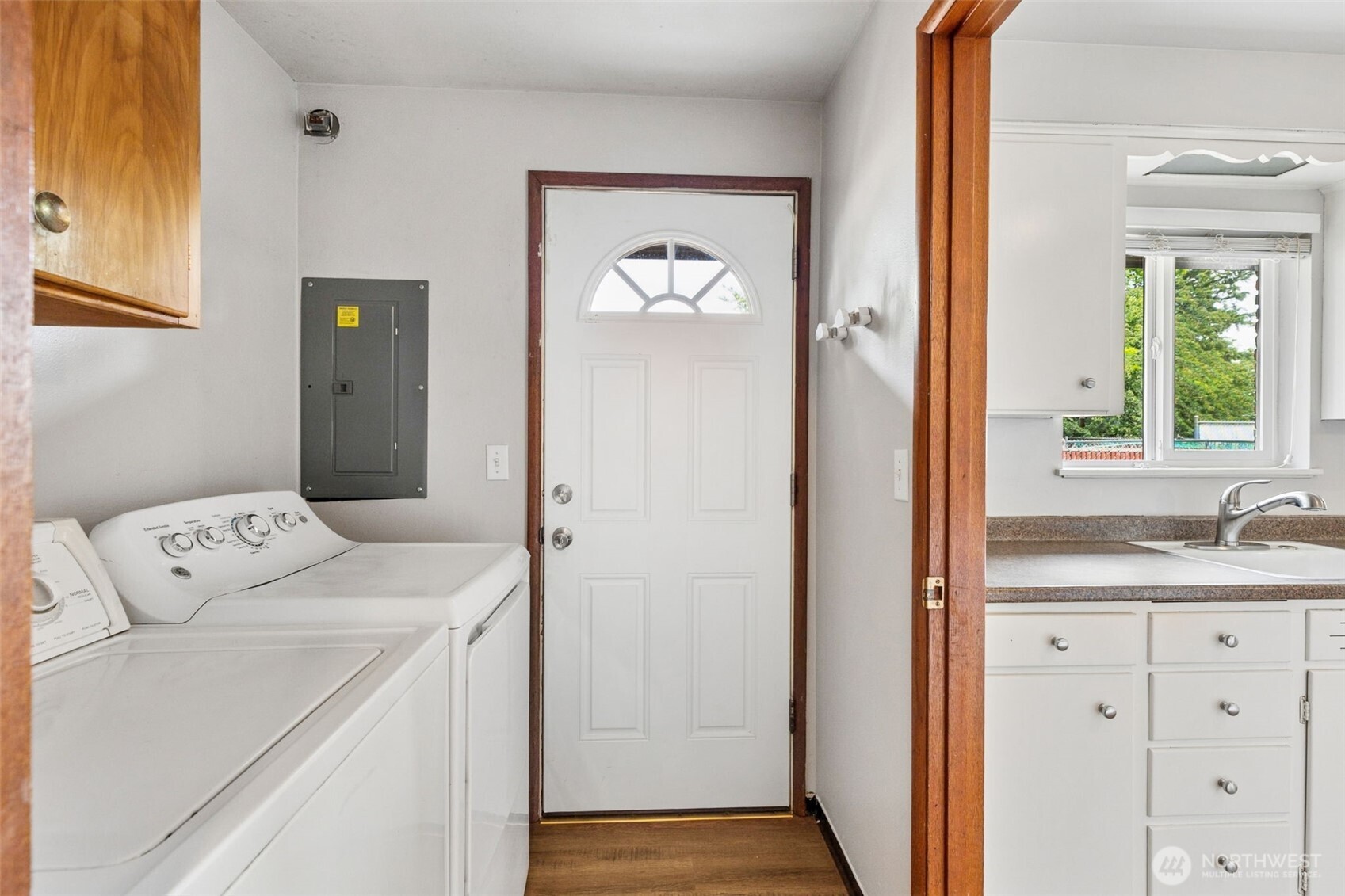 710 -712 S 127th Street Property Photo 10