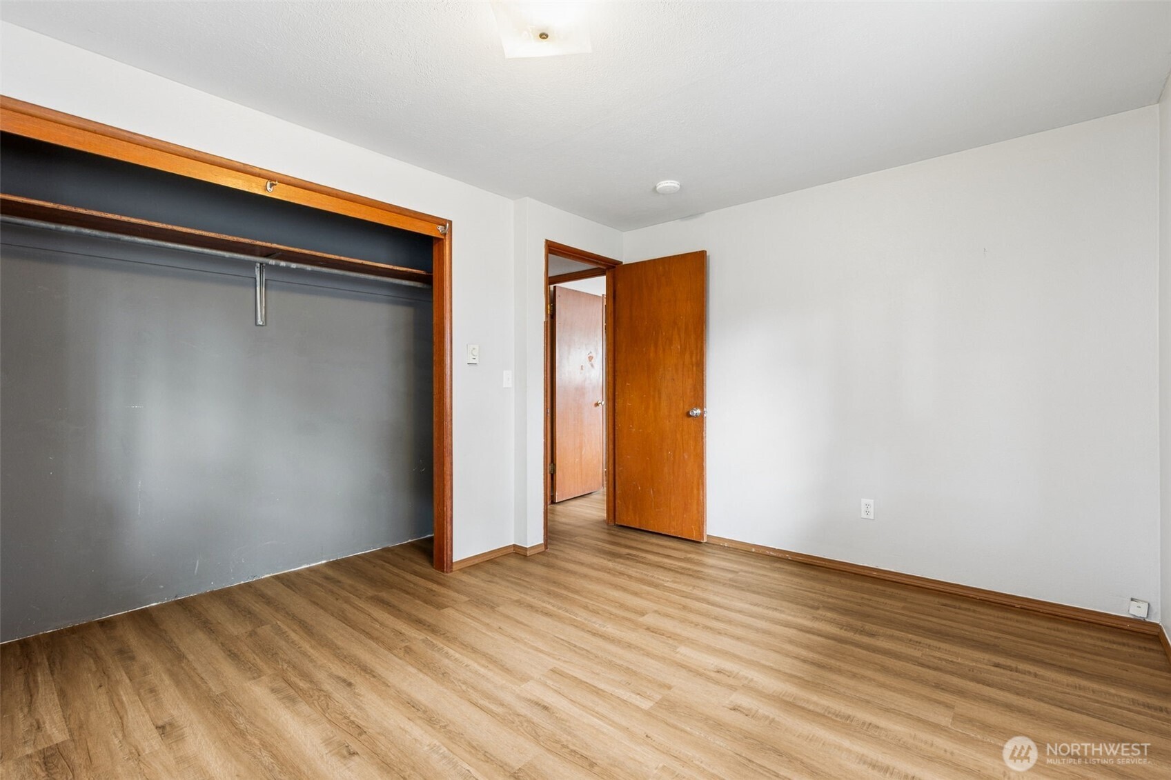 710 -712 S 127th Street Property Photo 15
