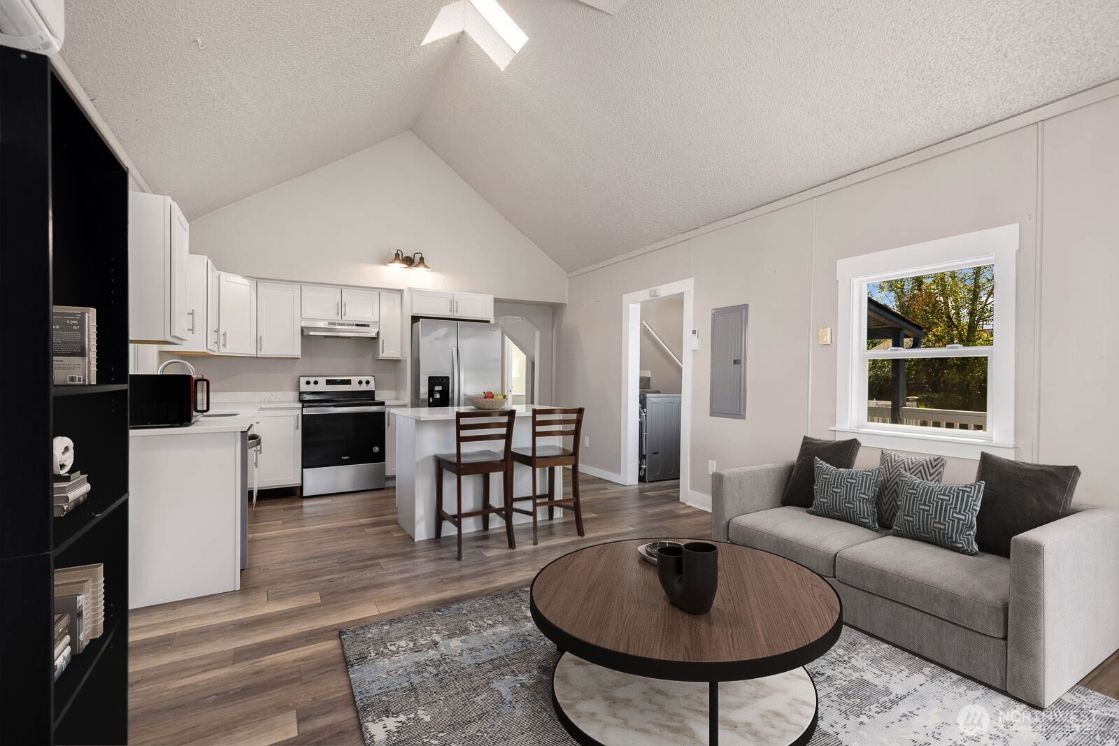 9807 Park Avenue Property Photo 3