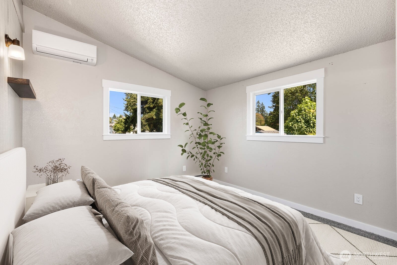 9807 Park Avenue Property Photo 11