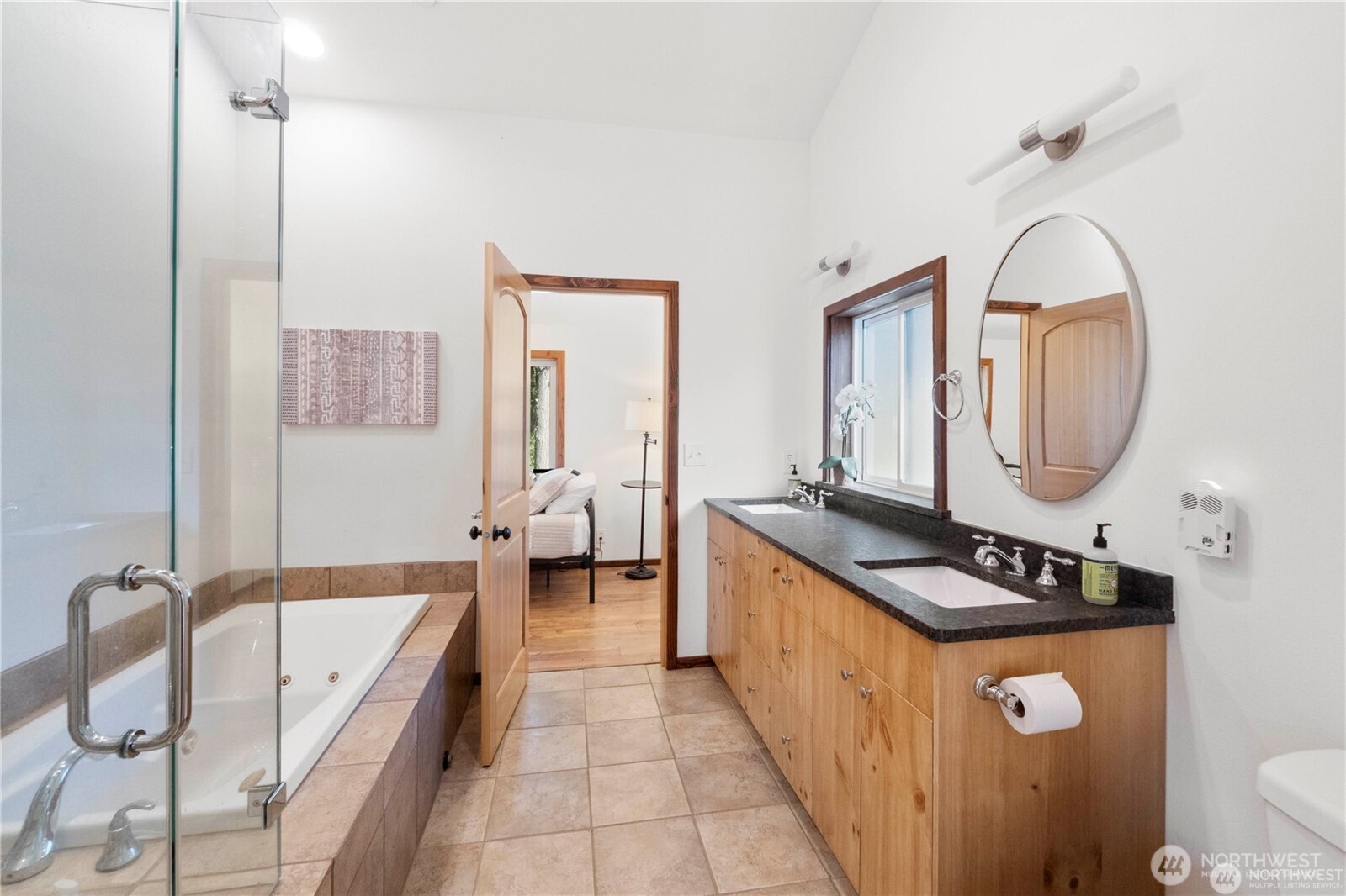 12508 Cole Point Drive Property Photo 16