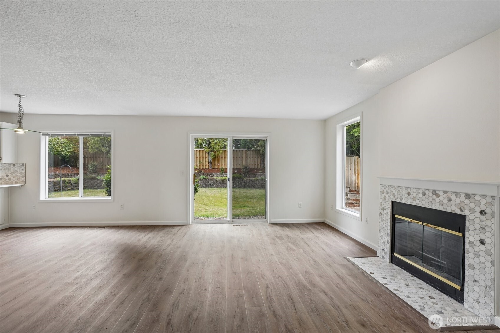 2111 Nw Willow Drive Property Photo 8
