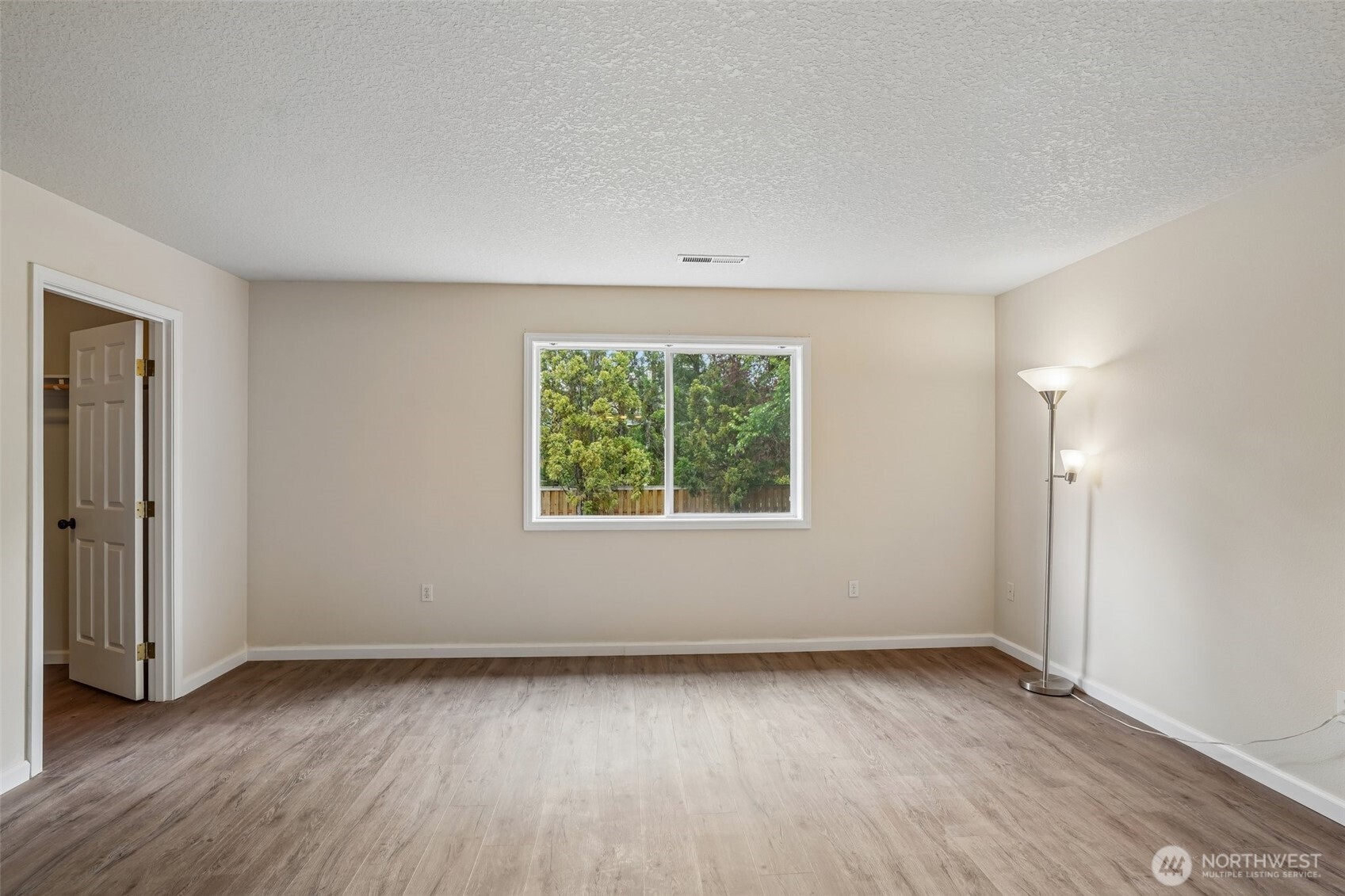 2111 Nw Willow Drive Property Photo 21