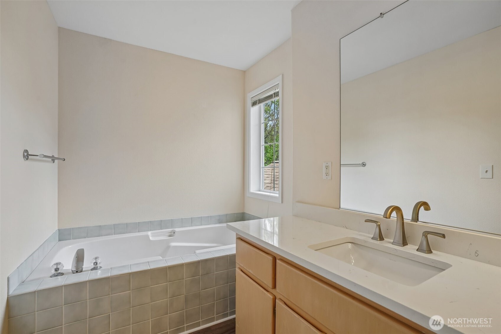 2111 Nw Willow Drive Property Photo 25