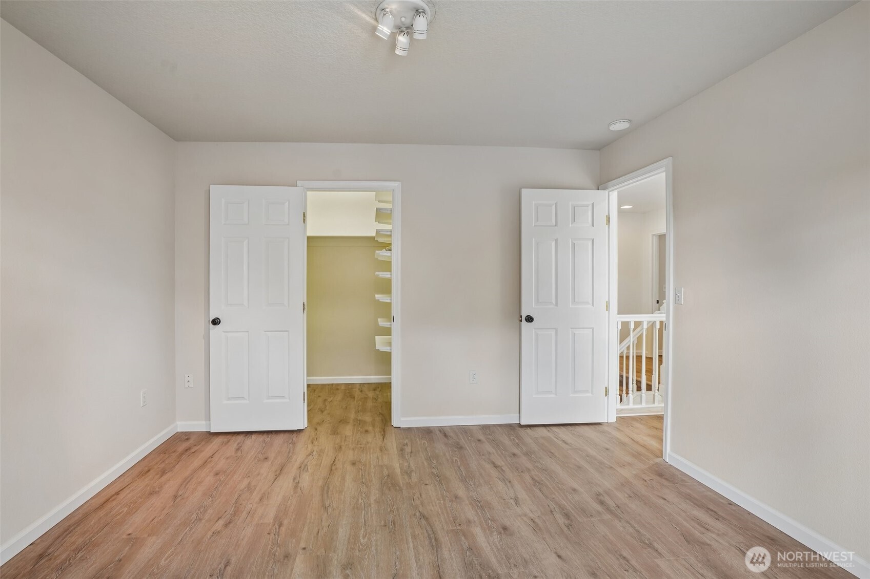 2111 Nw Willow Drive Property Photo 31