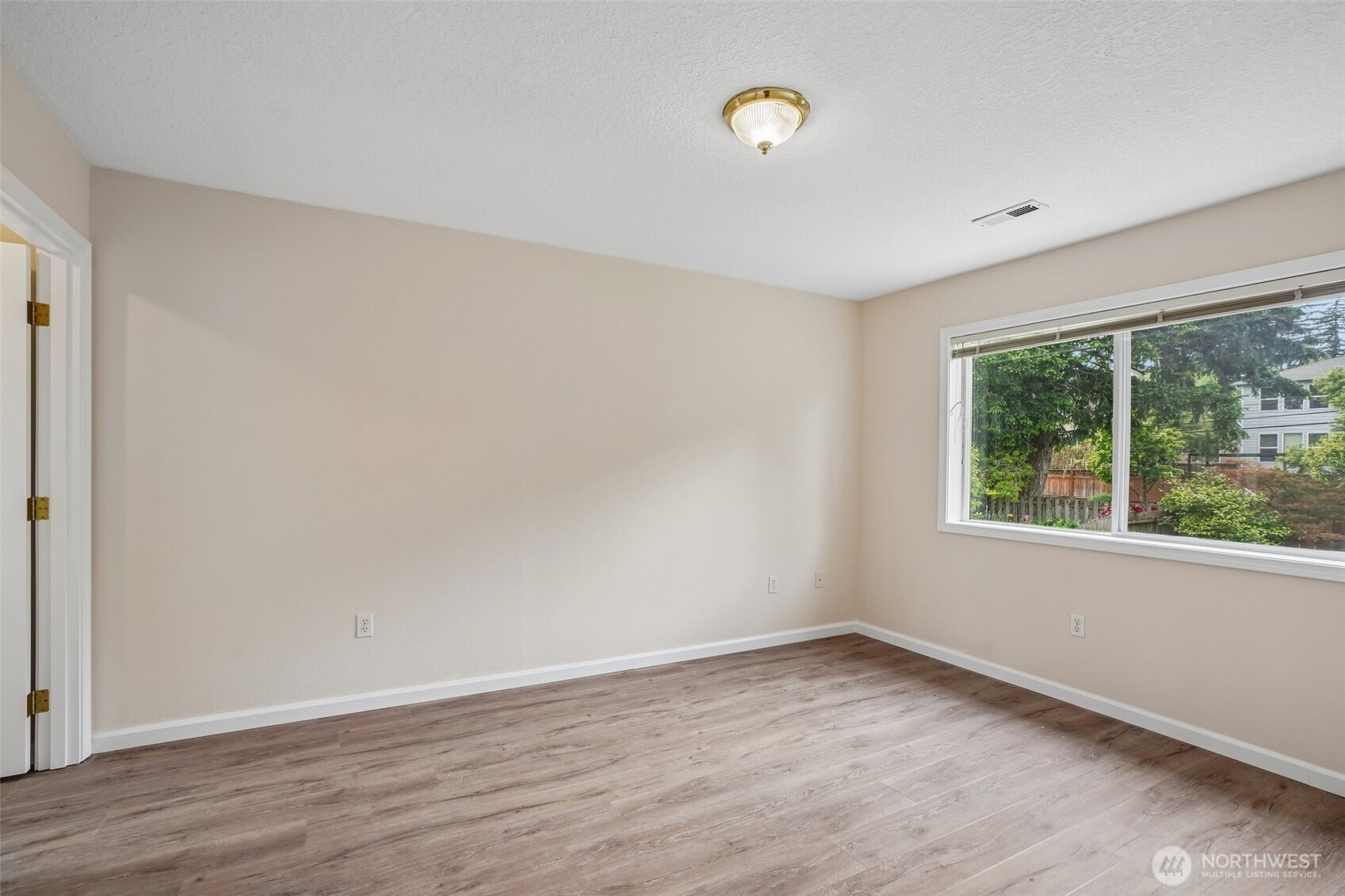 2111 Nw Willow Drive Property Photo 33