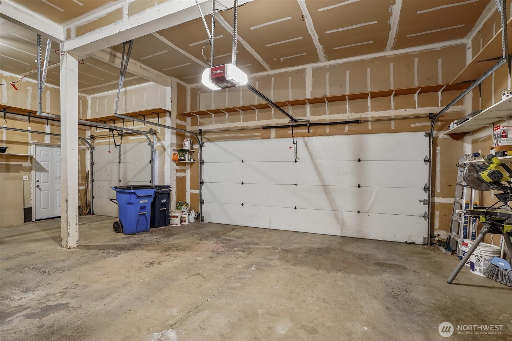 2111 Nw Willow Drive Property Photo 37