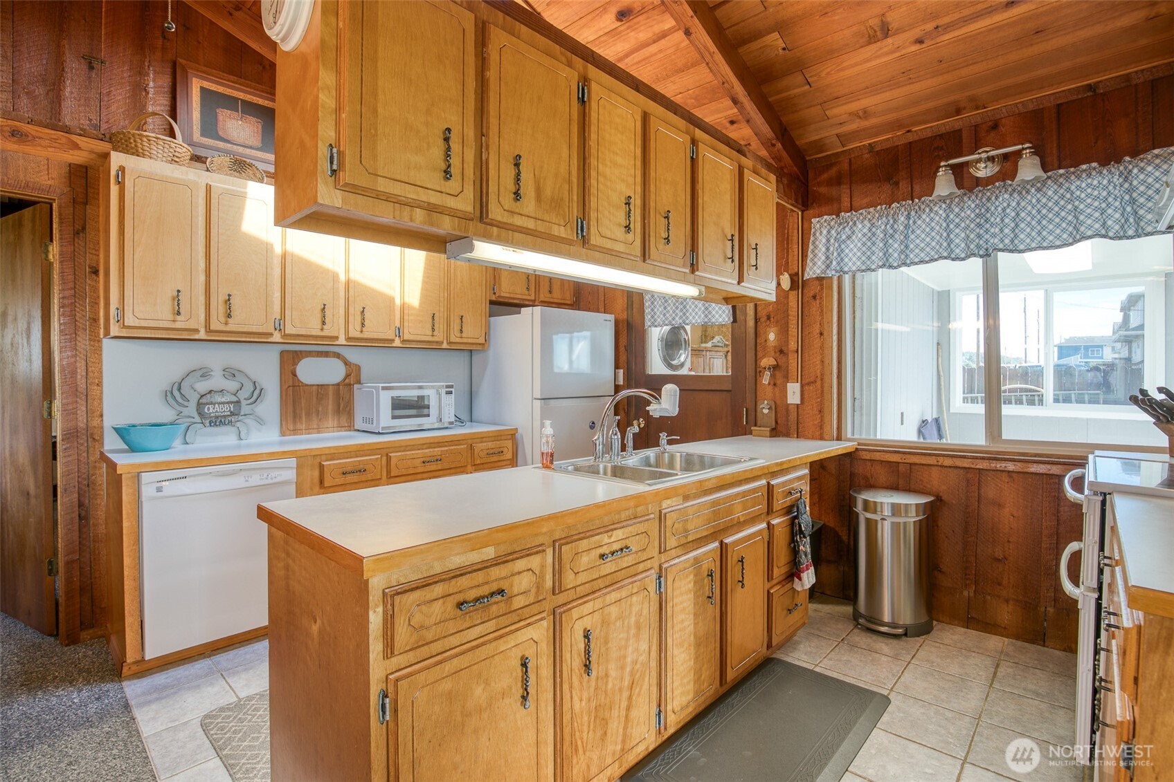 48571 Pacific Avenue Property Photo 16