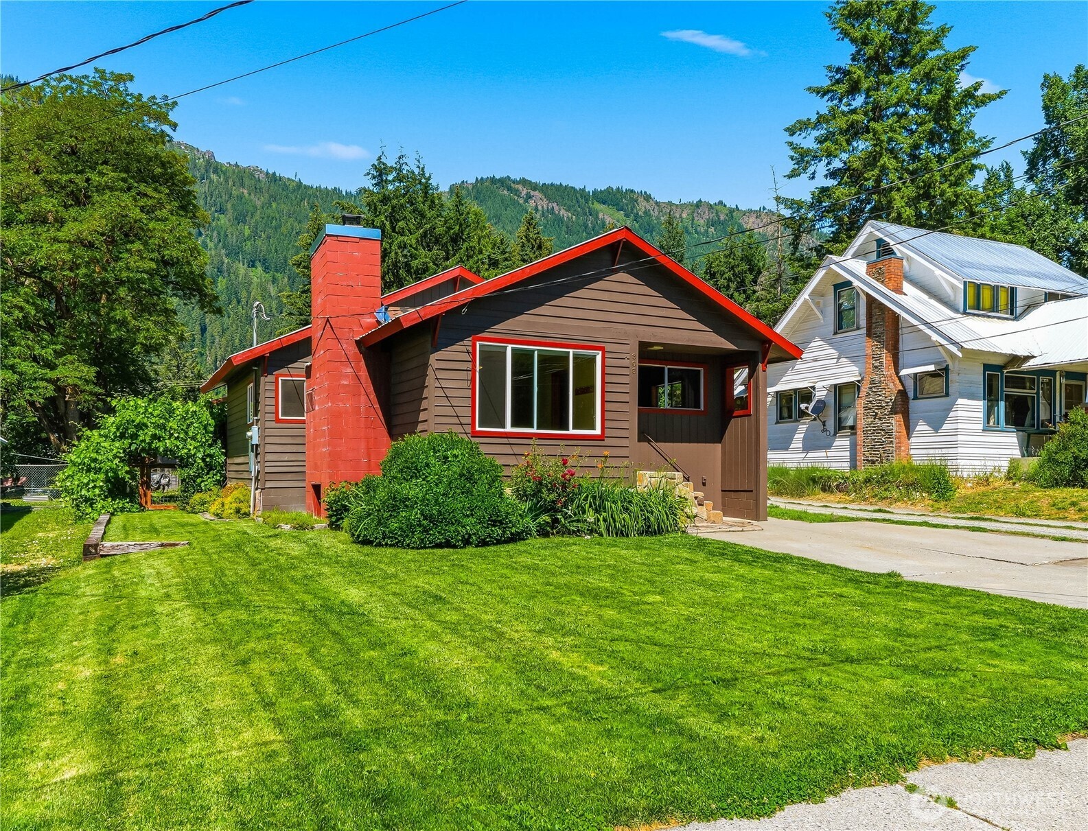 303 Cascade Street Property Photo 1