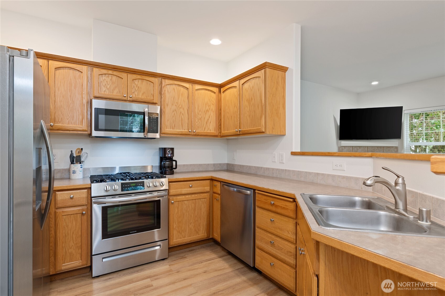 10612 Ne Kingston Meadows Circle Property Photo 8