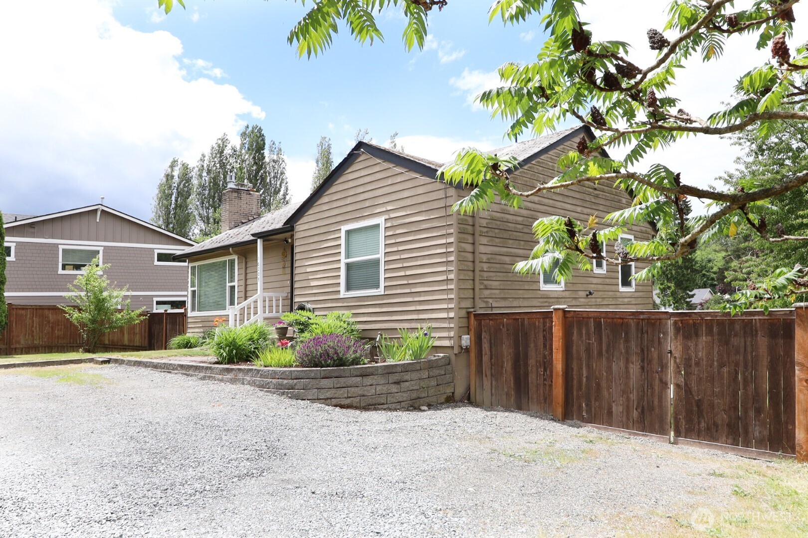 16208 48th Avenue Property Photo 1