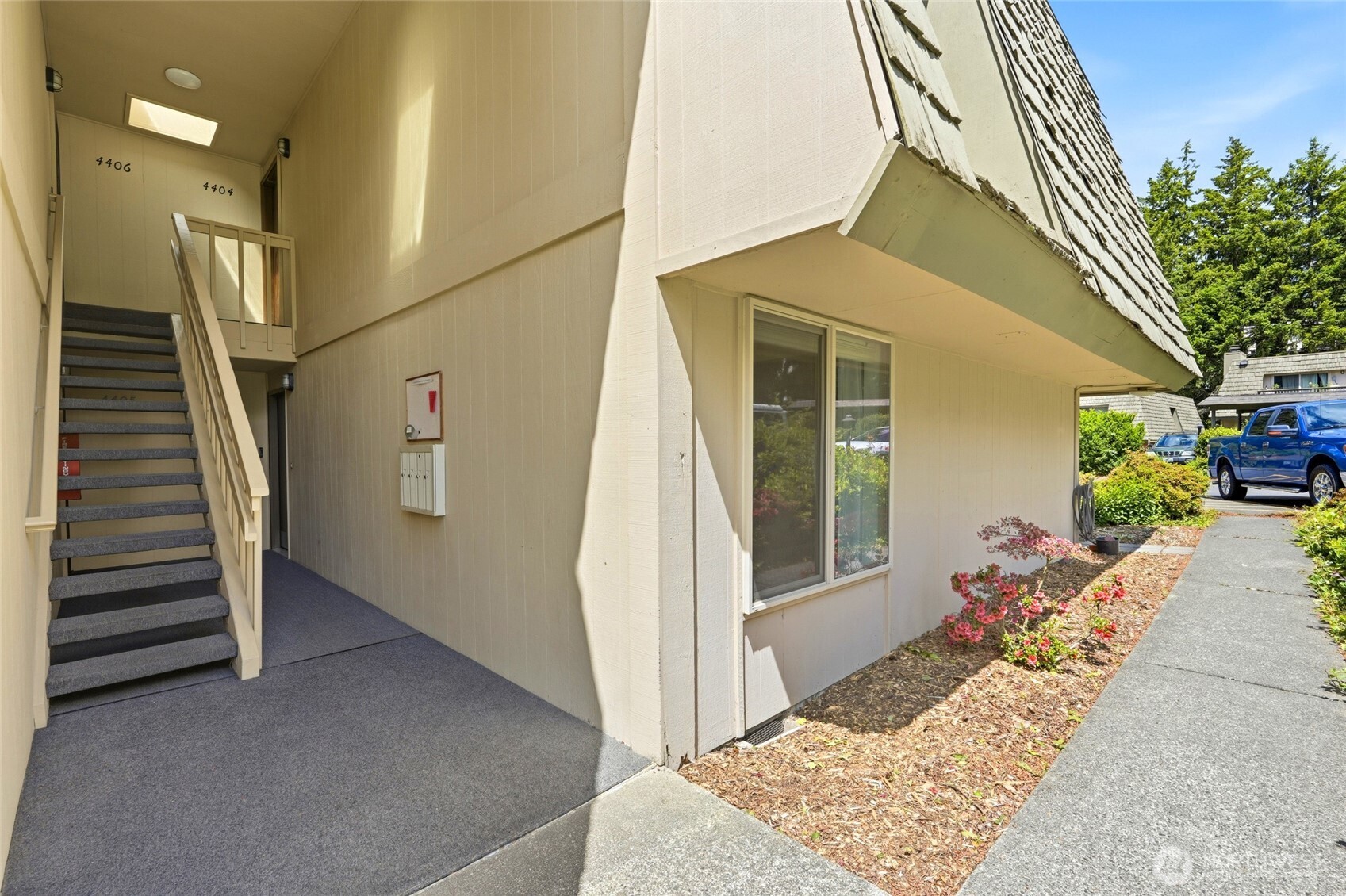 1414 154th Avenue 4403 Property Photo 6