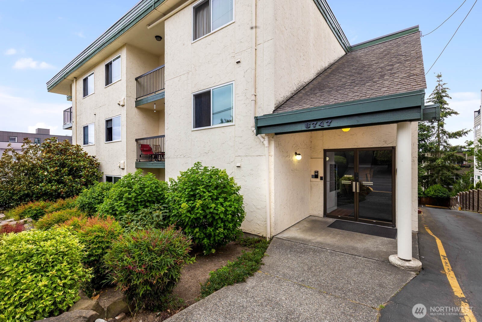 8747 Phinney Avenue 7 Property Photo 17