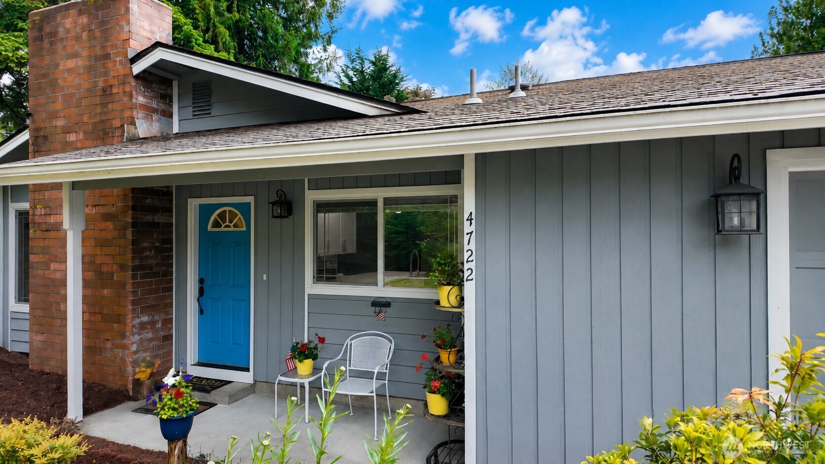 4722 197th Place Property Photo 4