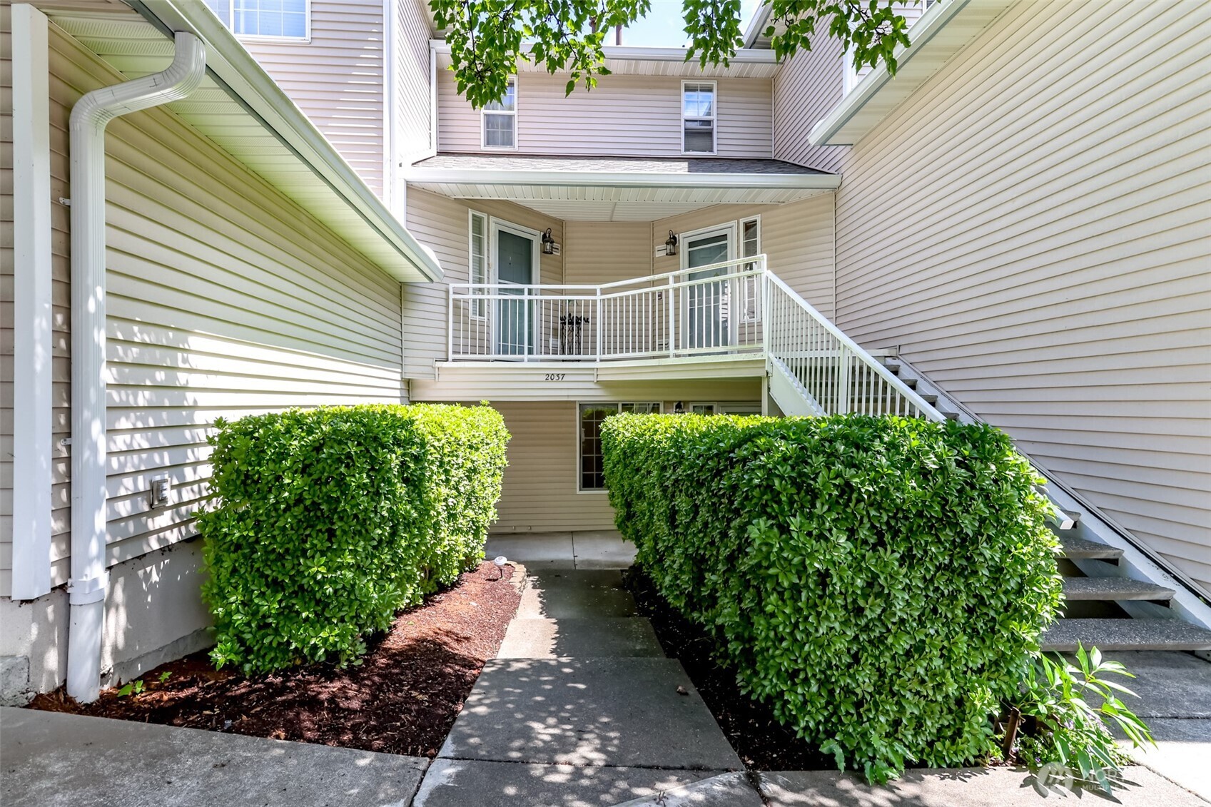 2037 S 368th Place Property Photo 1