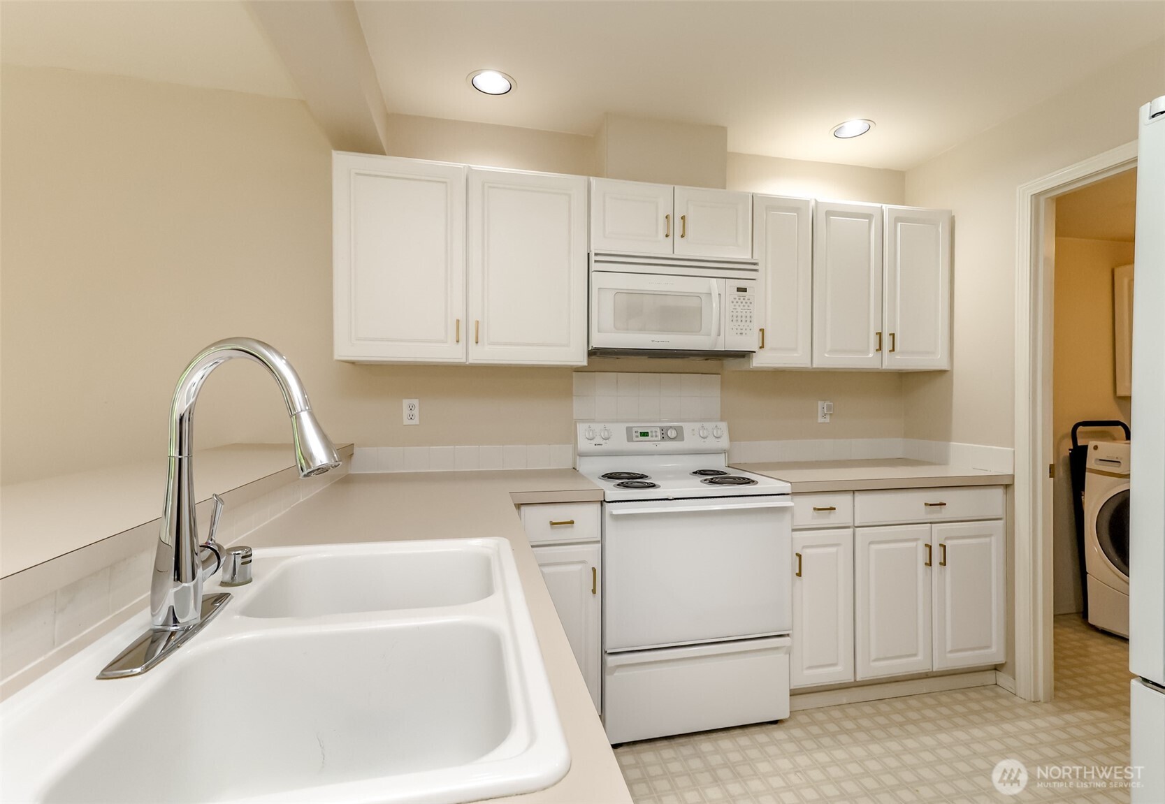 2037 S 368th Place Property Photo 19