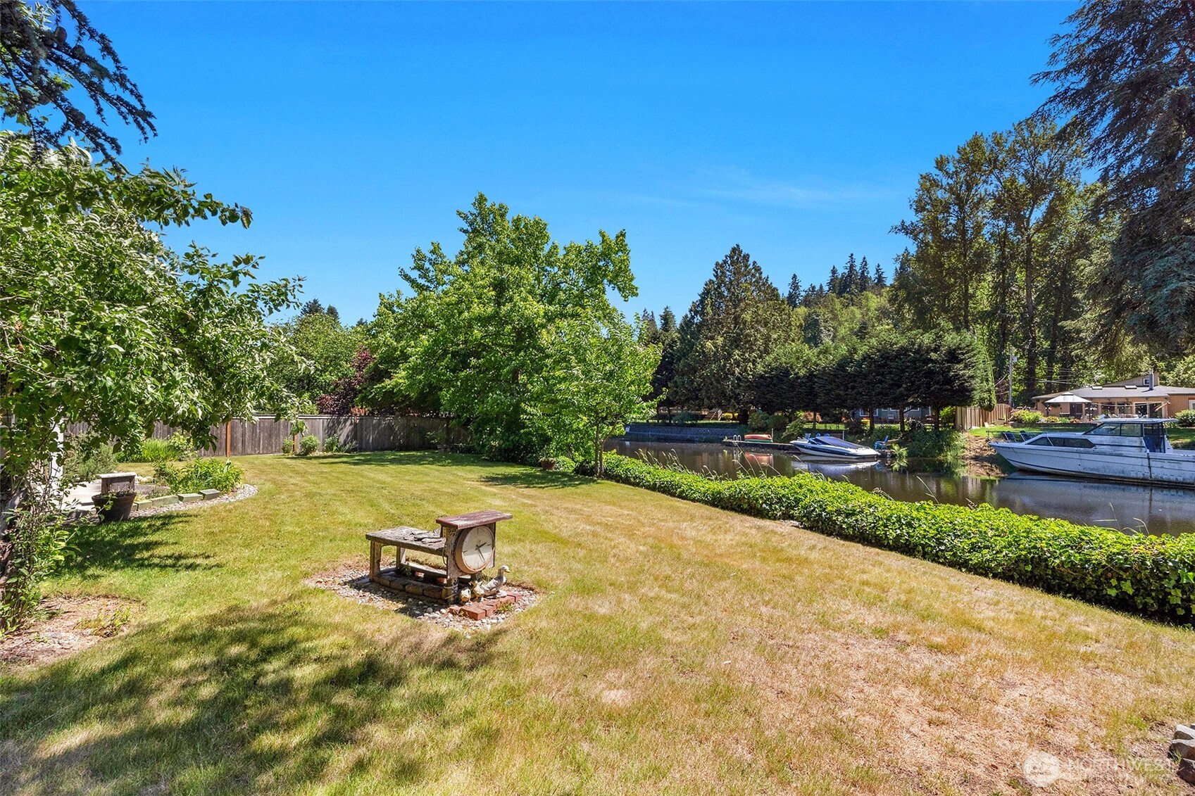 8833 Ne Bothell Way Property Photo 19