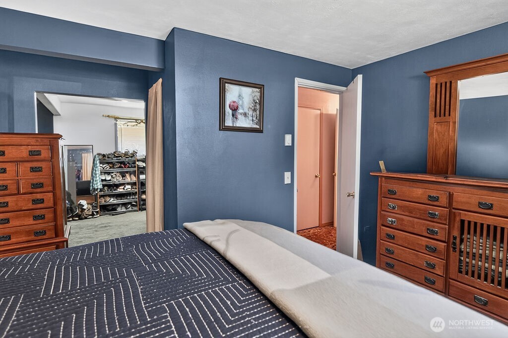 2573 Deer Park Road Property Photo 15