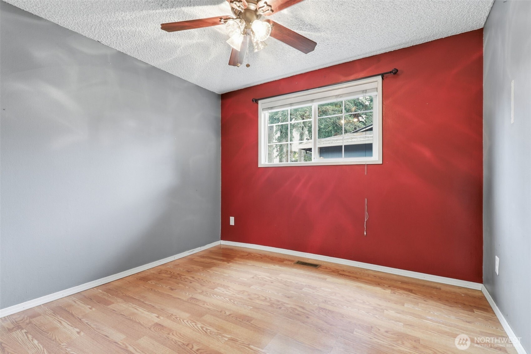 608 Ne 124th Avenue Property Photo 17