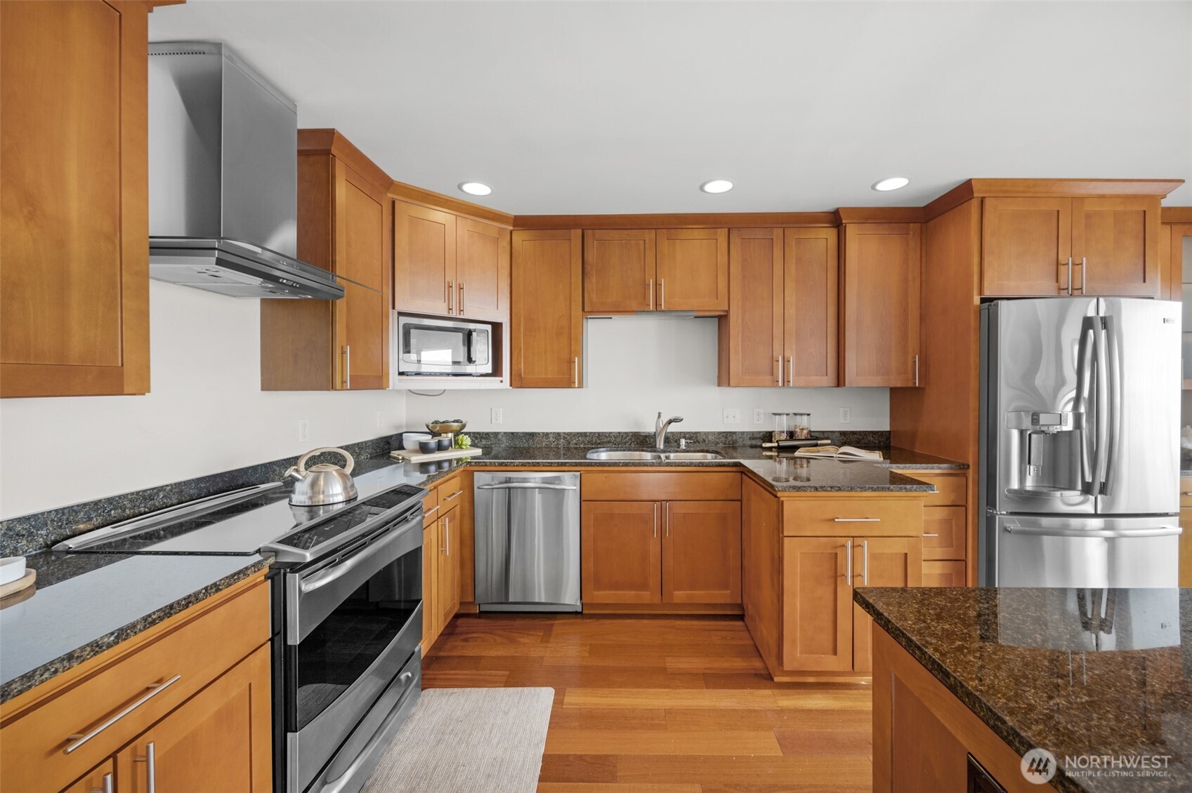1221 Harbor Avenue 402-3 Property Photo 9