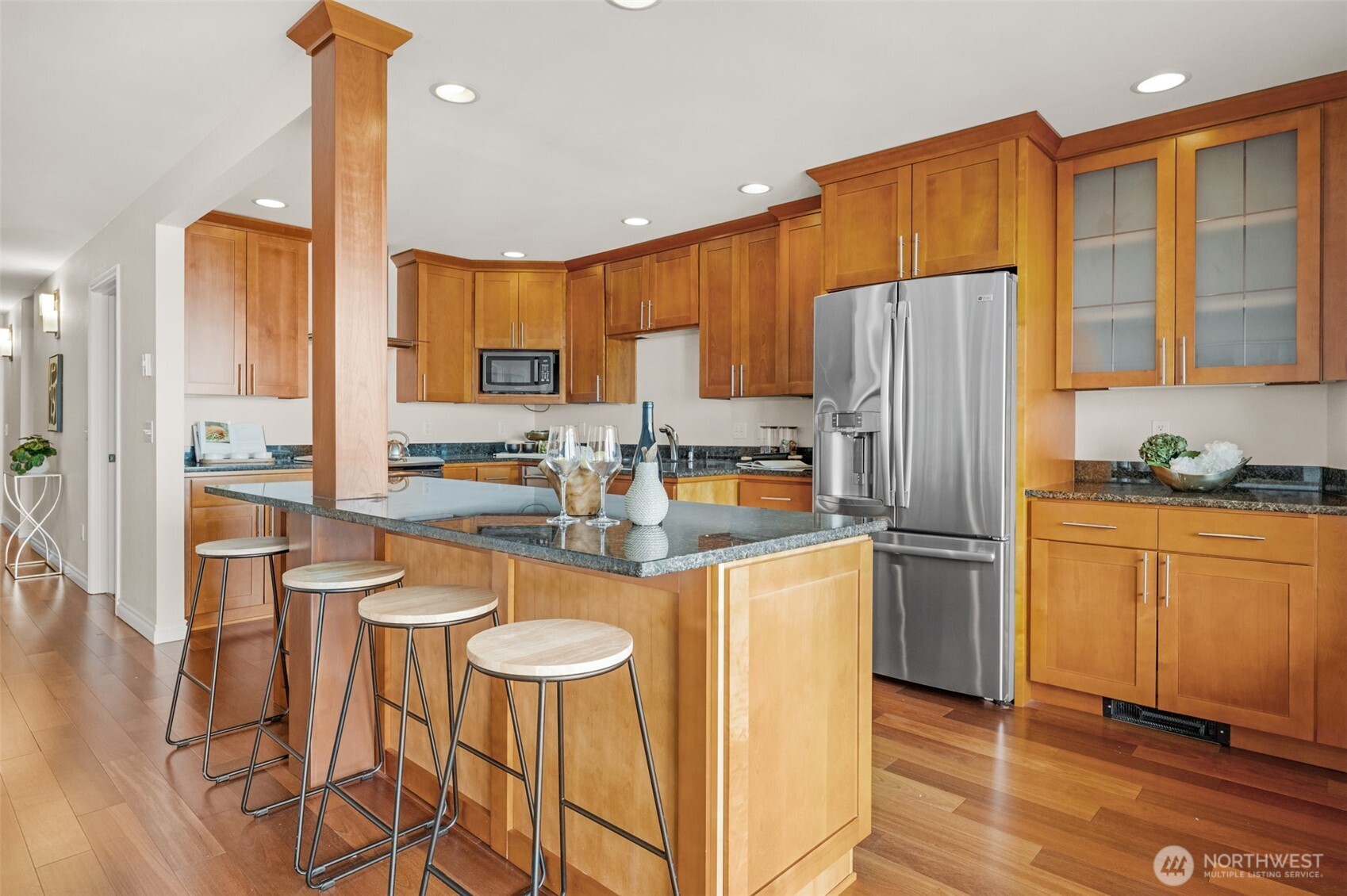 1221 Harbor Avenue 402-3 Property Photo 10