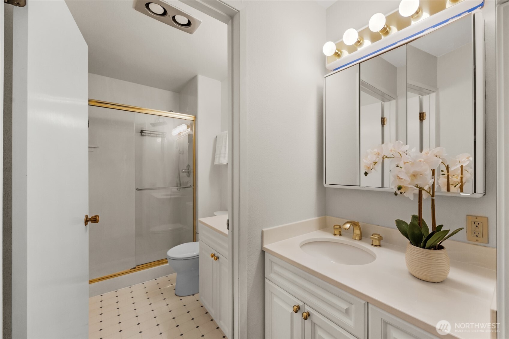 1221 Harbor Avenue 402-3 Property Photo 28