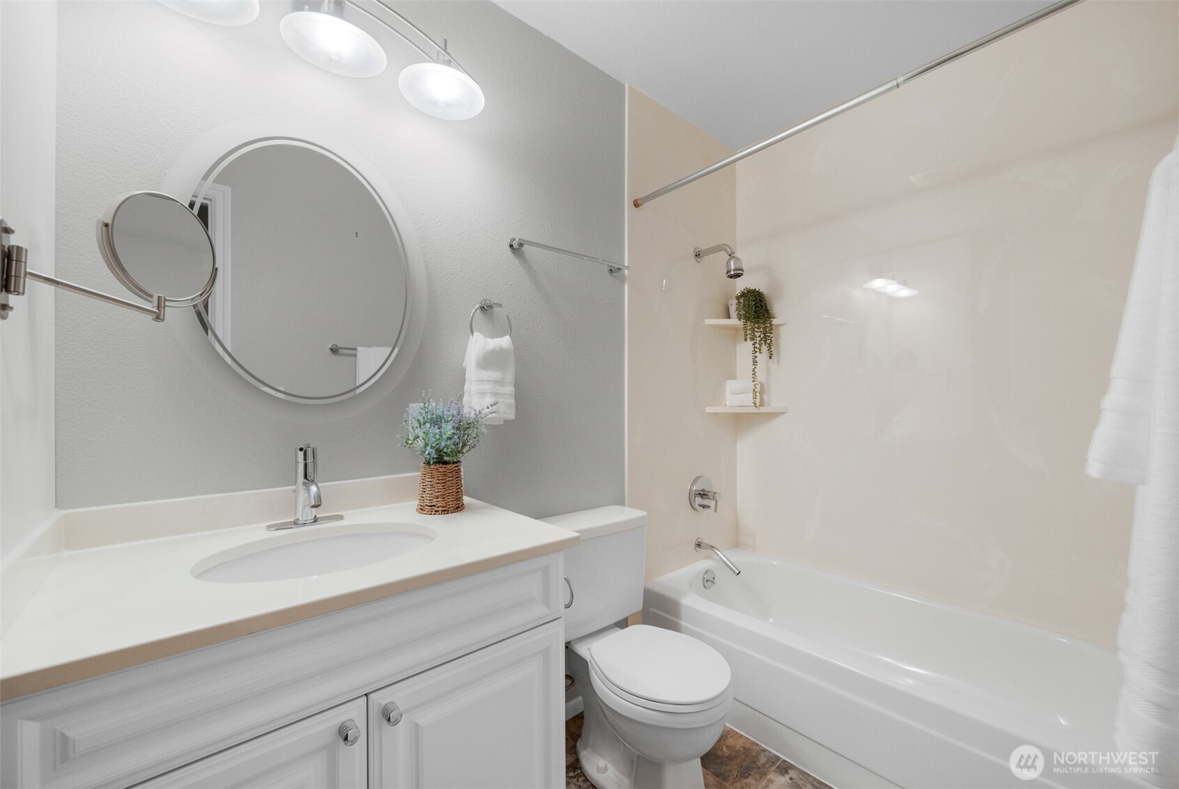 1221 Harbor Avenue 402-3 Property Photo 32
