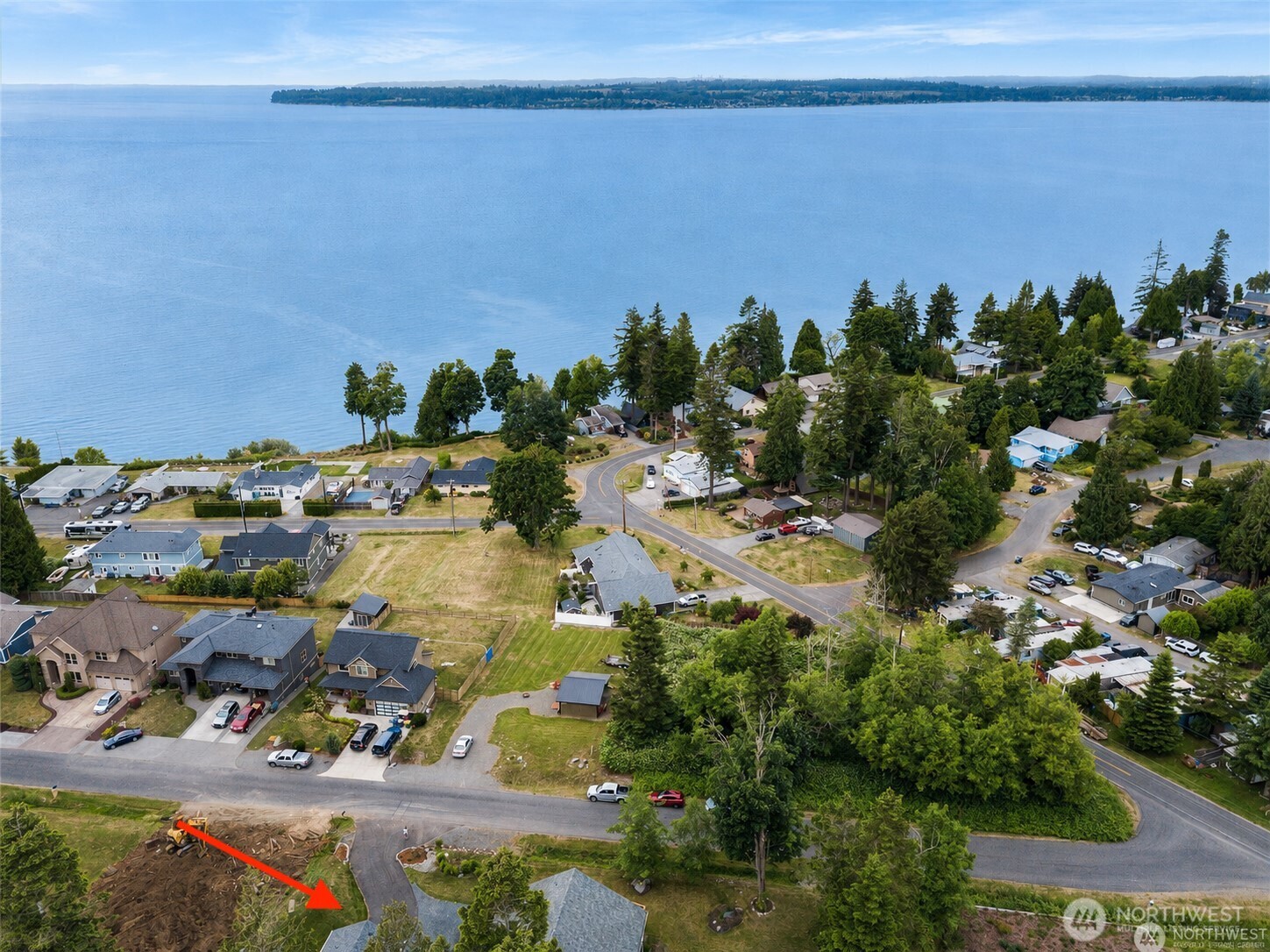 5519 Whitehorn Way Property Photo 3