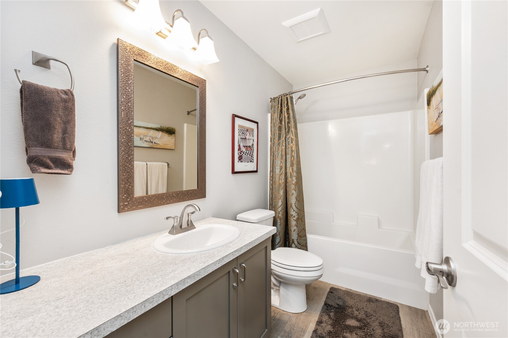 5519 Whitehorn Way Property Photo 20