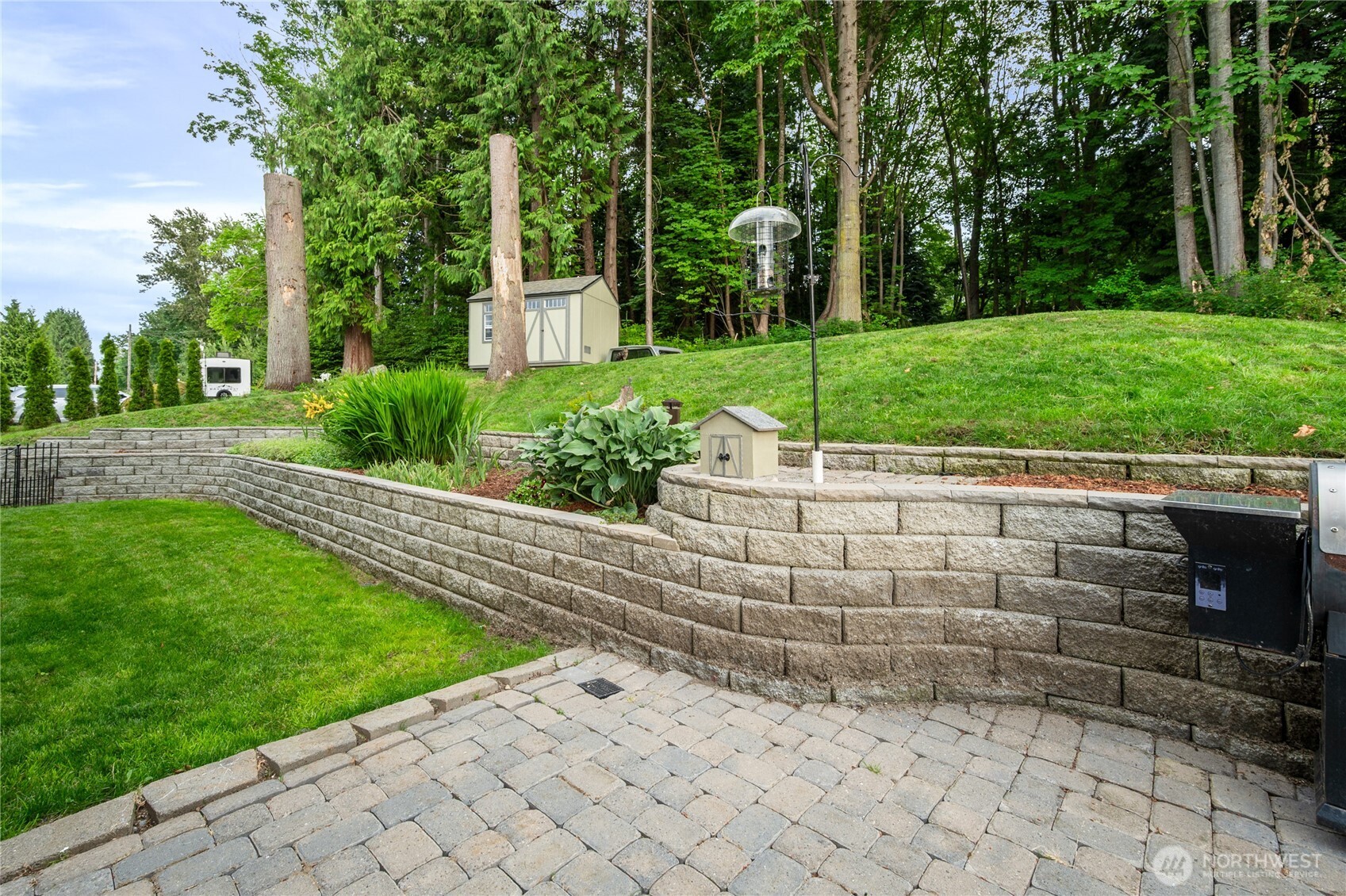 5519 Whitehorn Way Property Photo 22