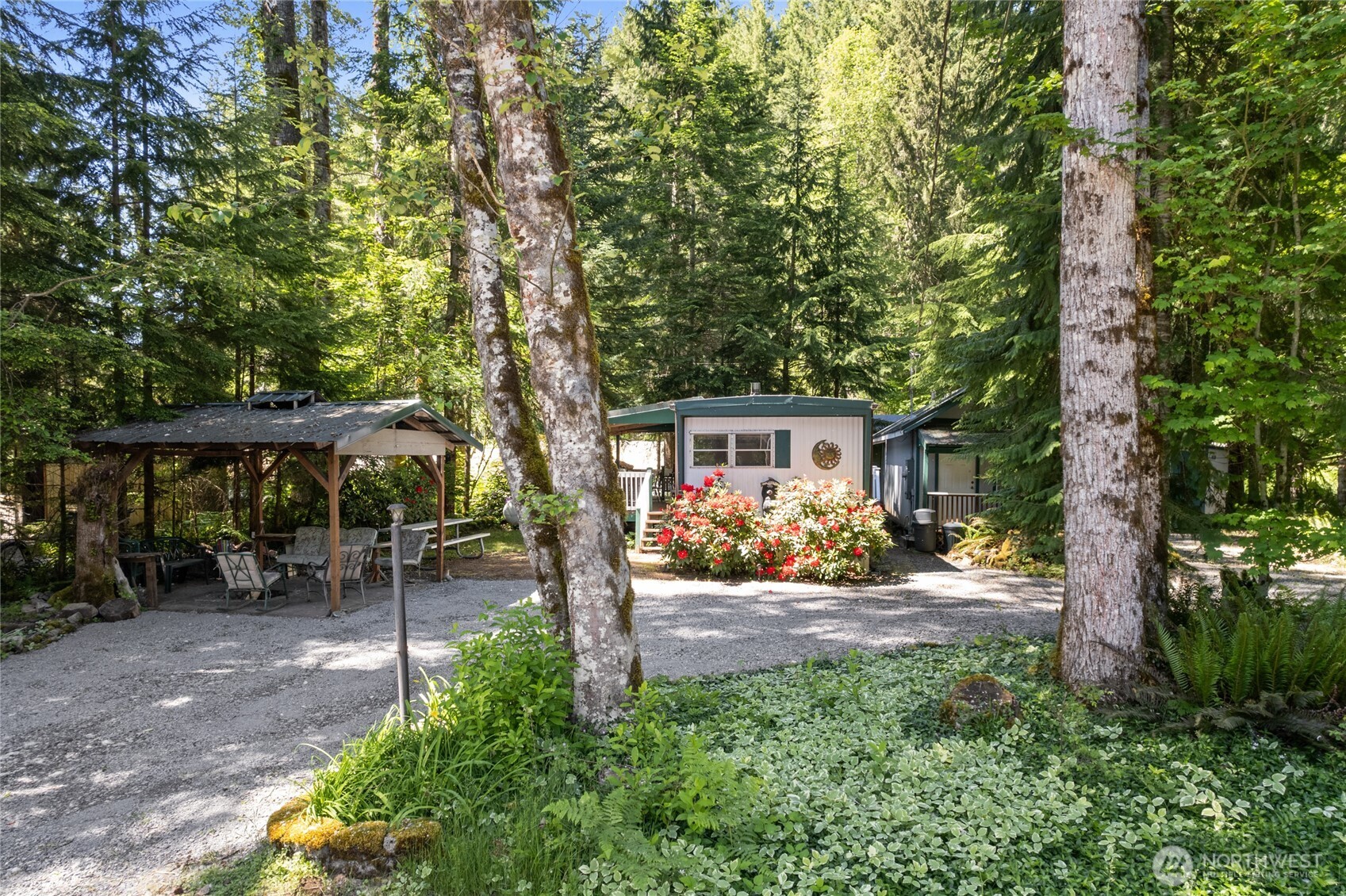 146 Paradise Drive