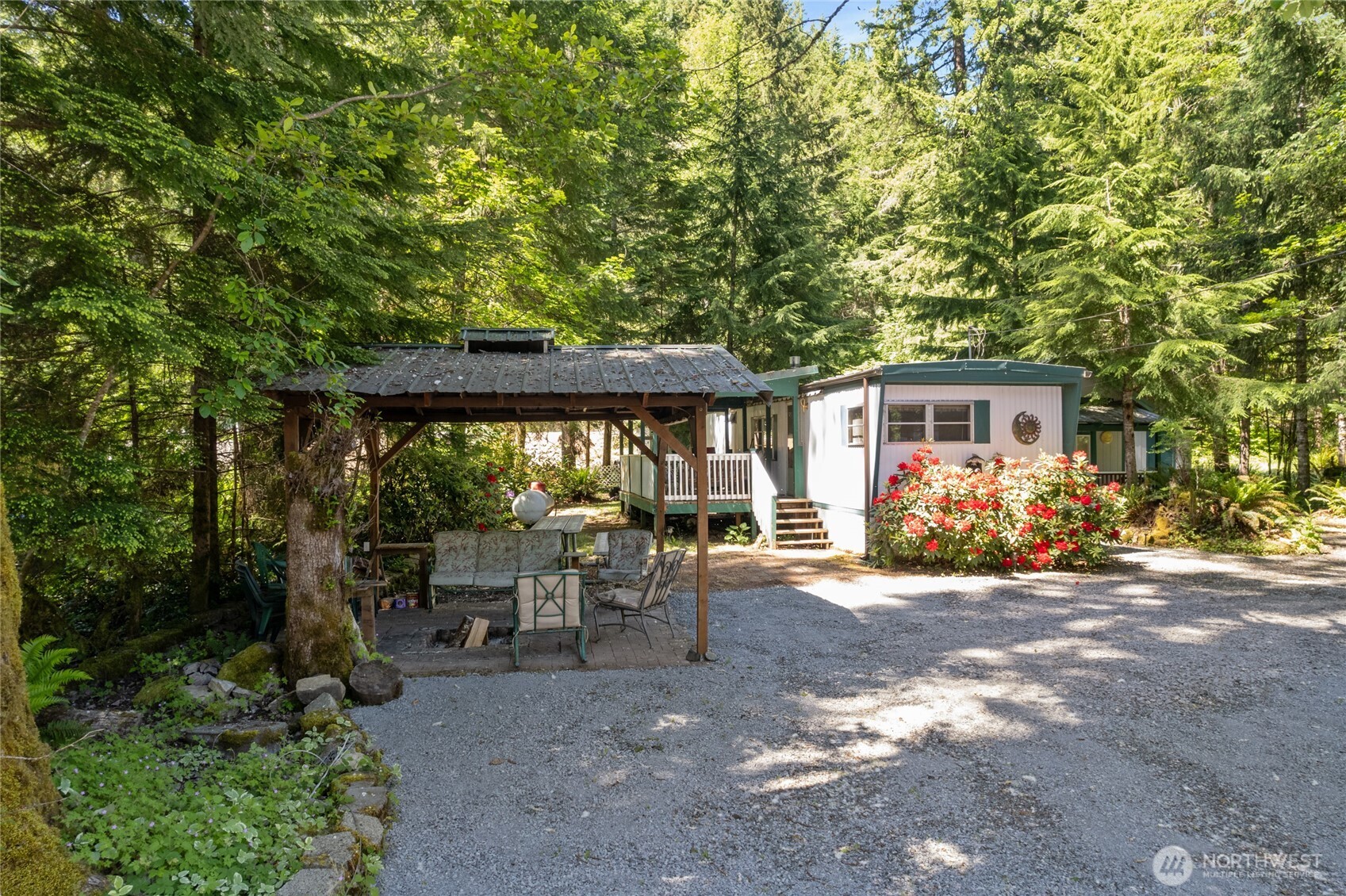 146 Paradise Drive Property Photo 2