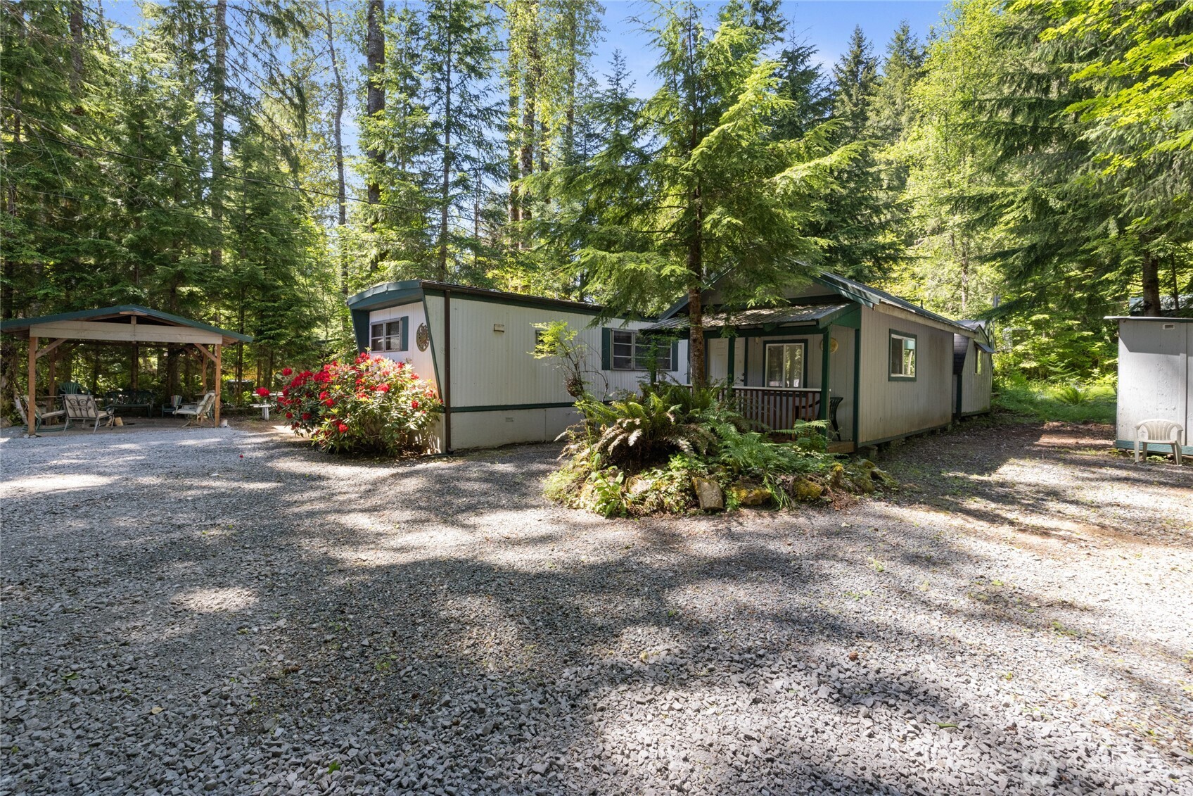 146 Paradise Drive Property Photo 3