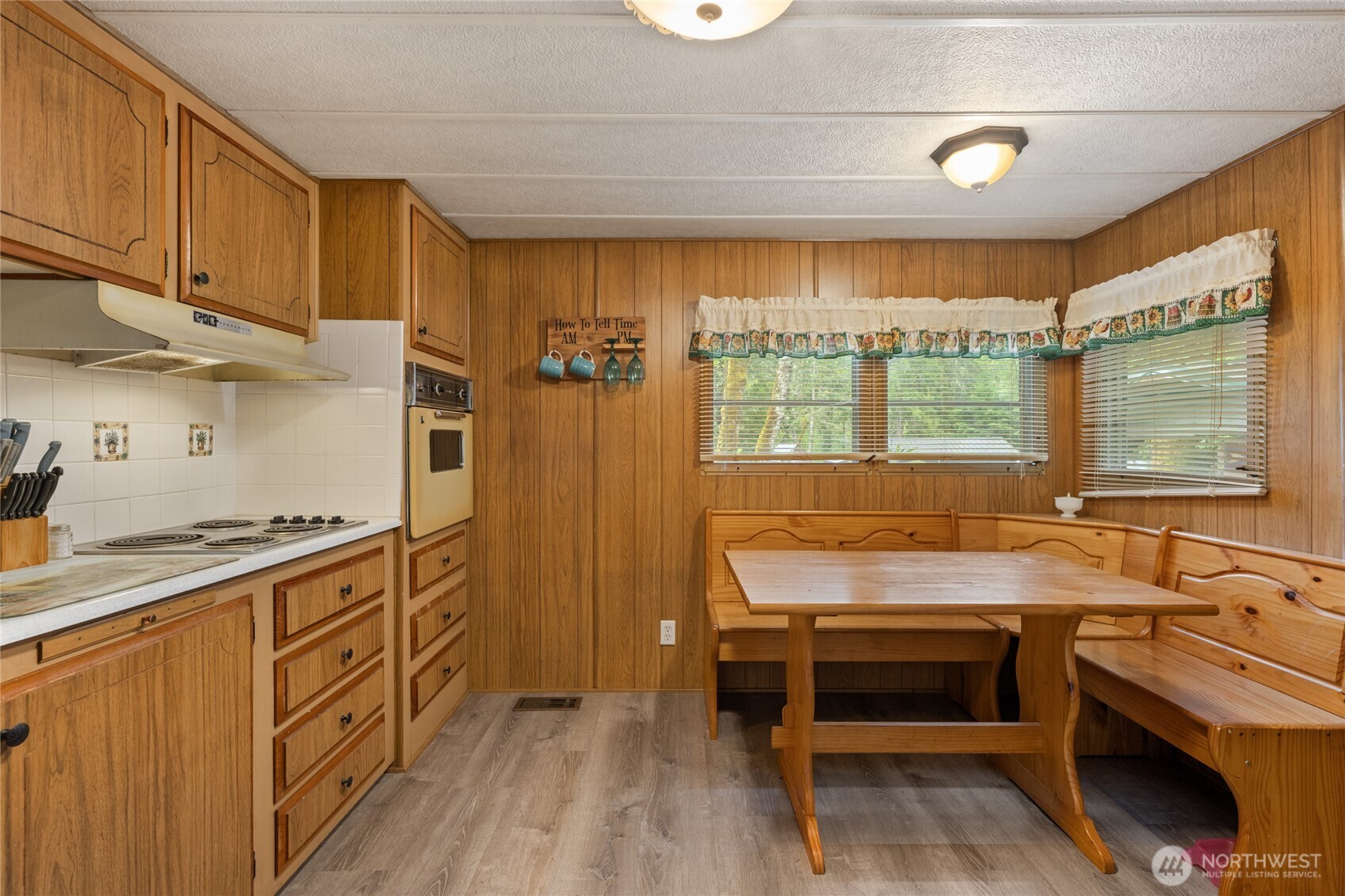 146 Paradise Drive Property Photo 8