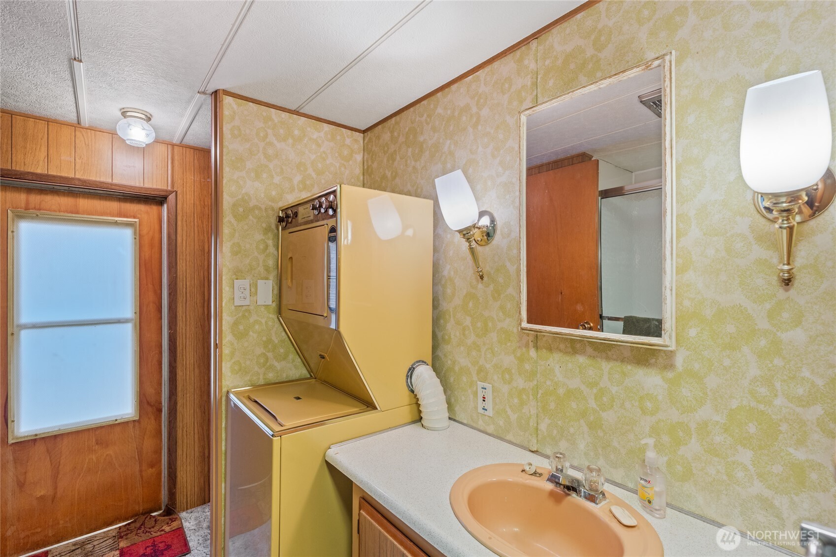 146 Paradise Drive Property Photo 15