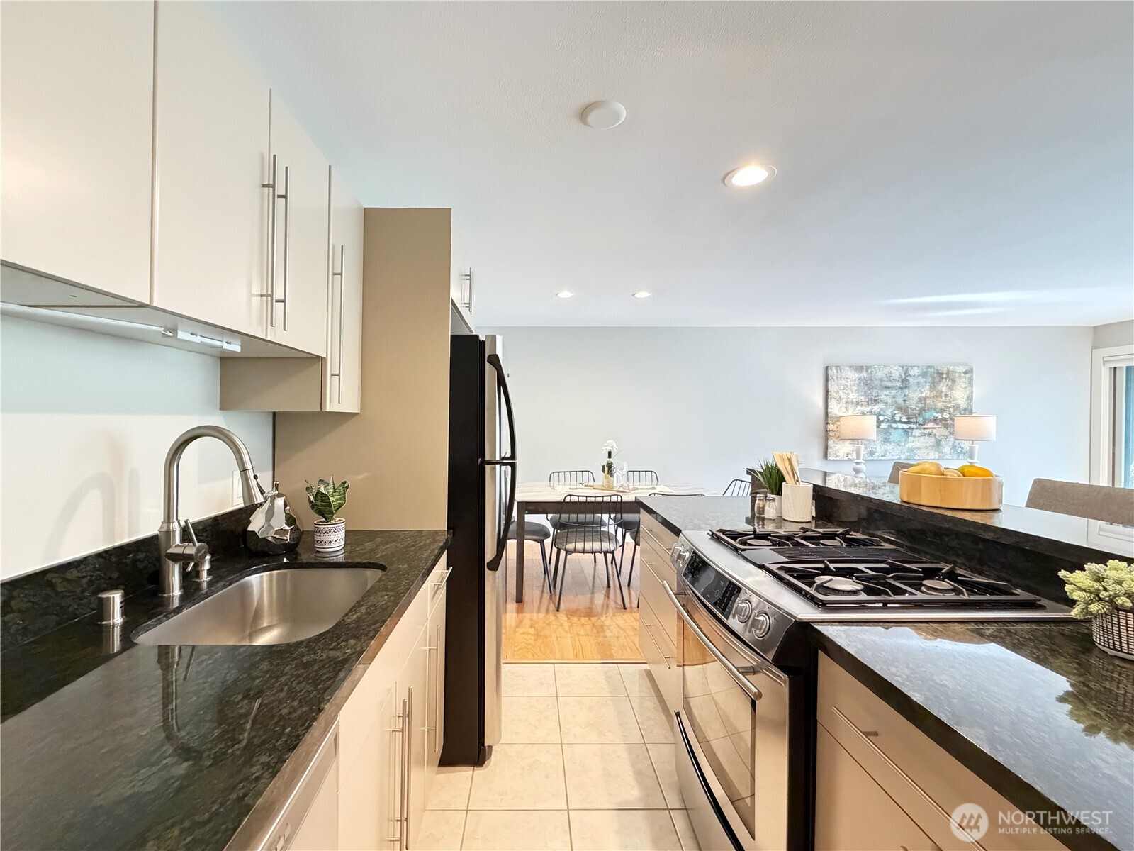 731 Broadway 301 Property Photo 13