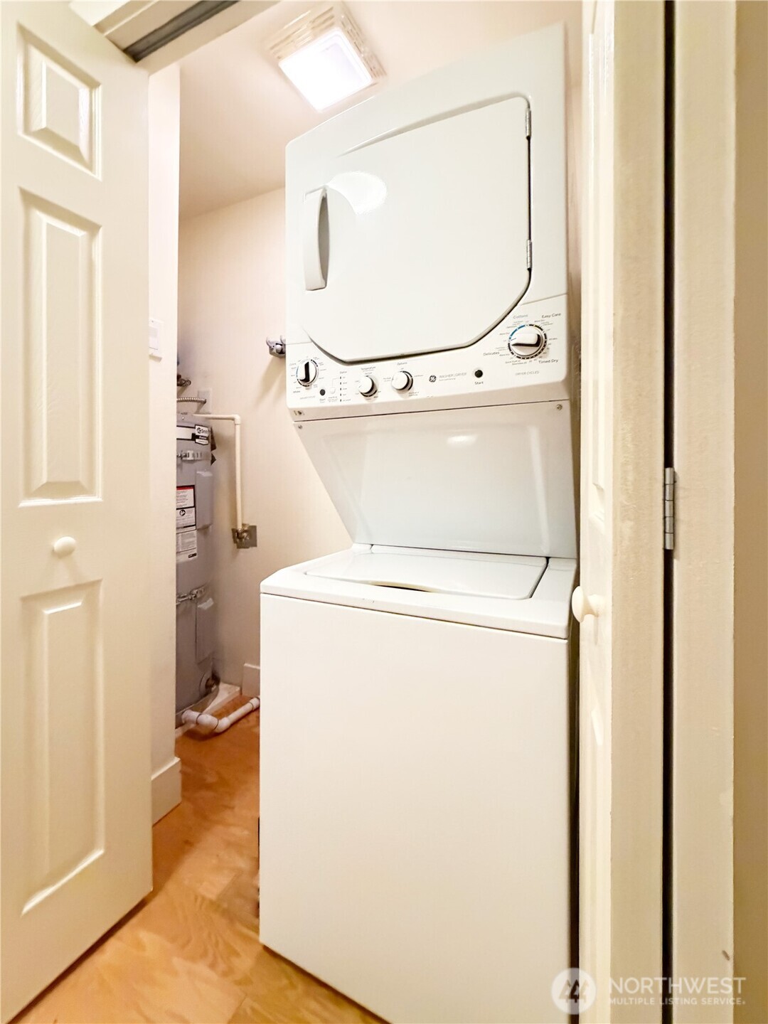 731 Broadway 301 Property Photo 24