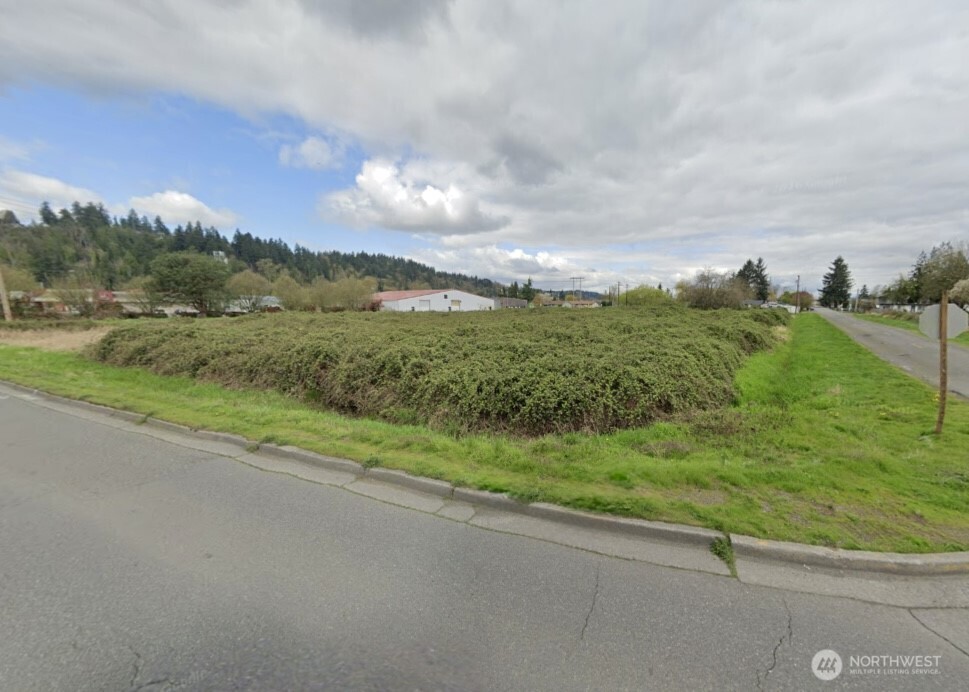 415 Tacoma Boulevard Property Photo 4