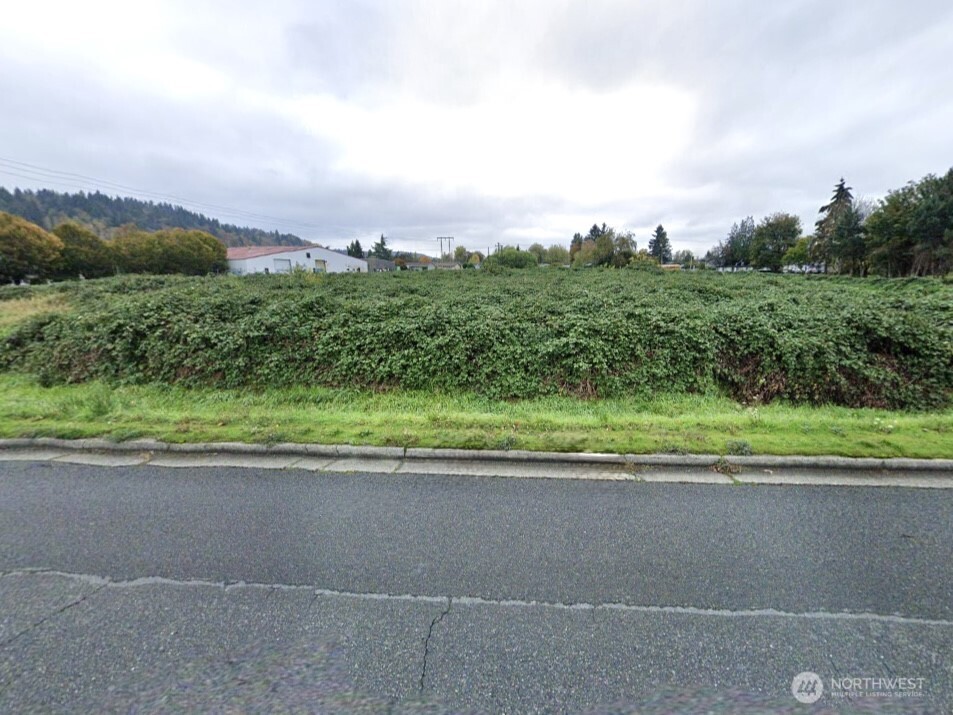 415 Tacoma Boulevard Property Photo 5