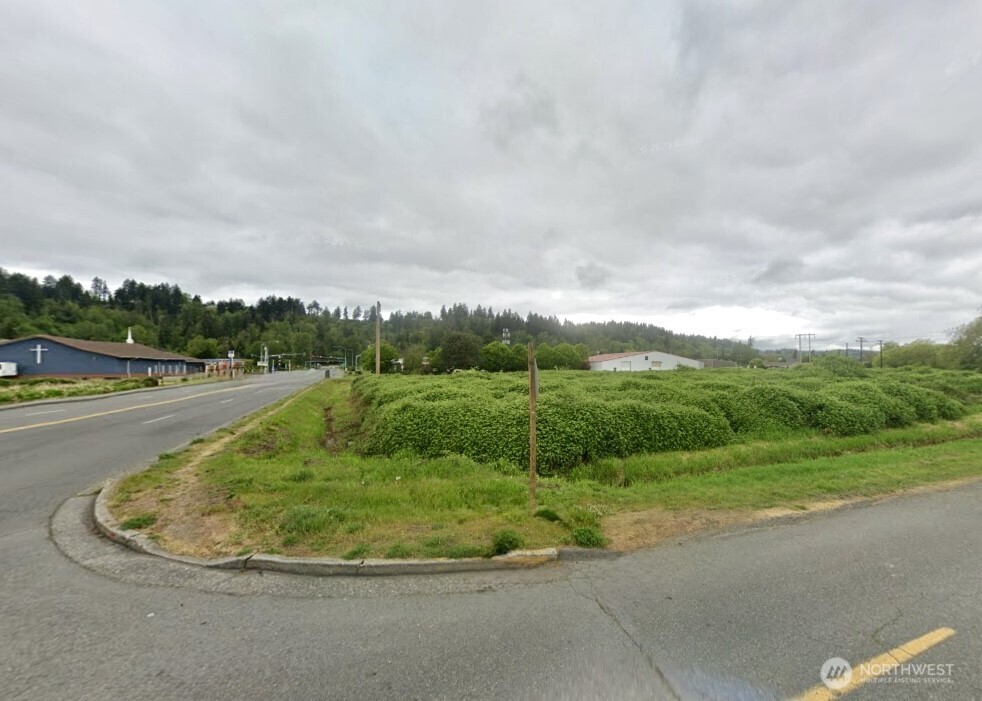 415 Tacoma Boulevard Property Photo 6