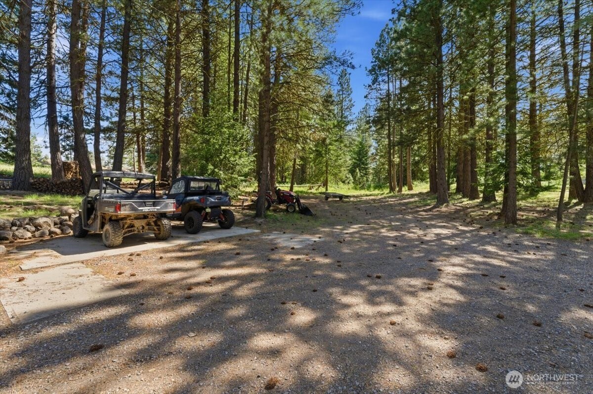 389 Muledeer Property Photo 27