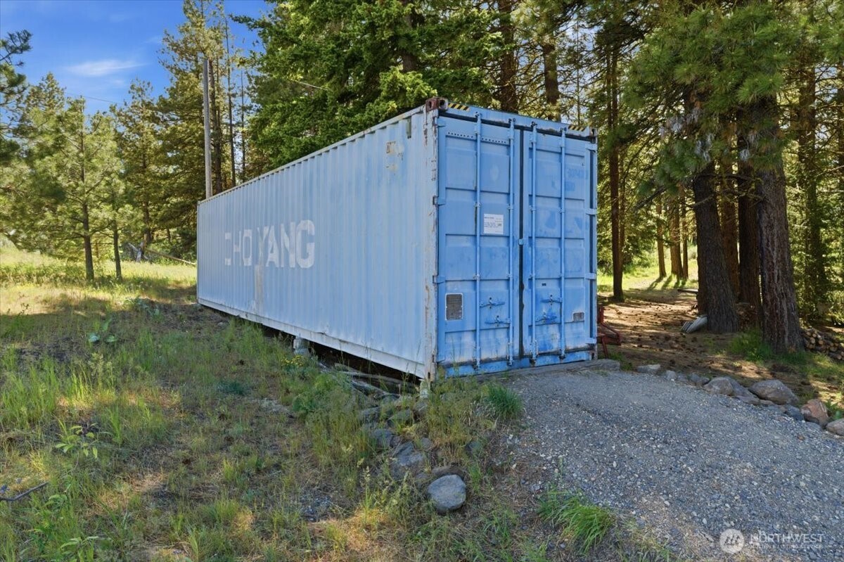 389 Muledeer Property Photo 29