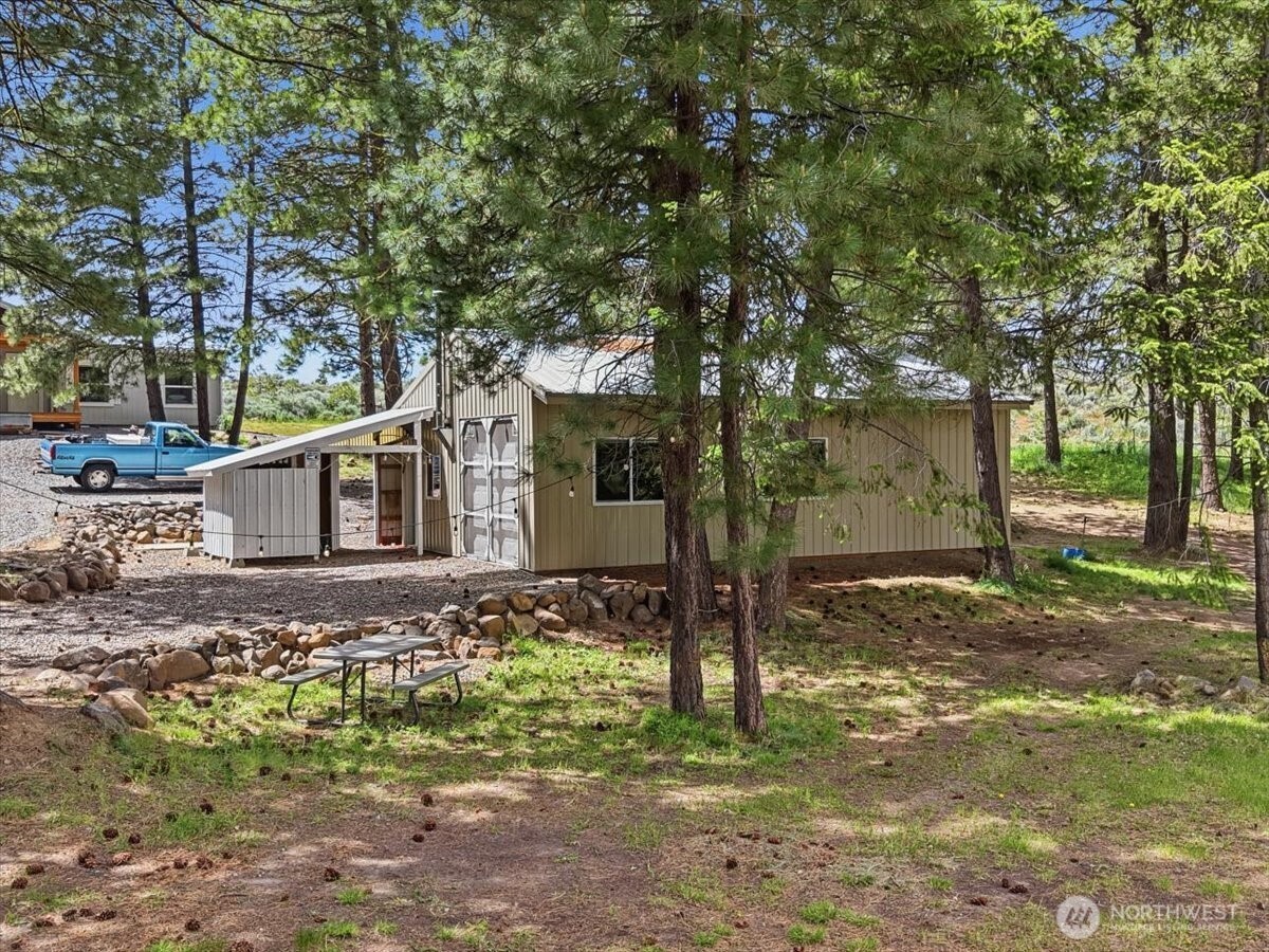 389 Muledeer Property Photo 30