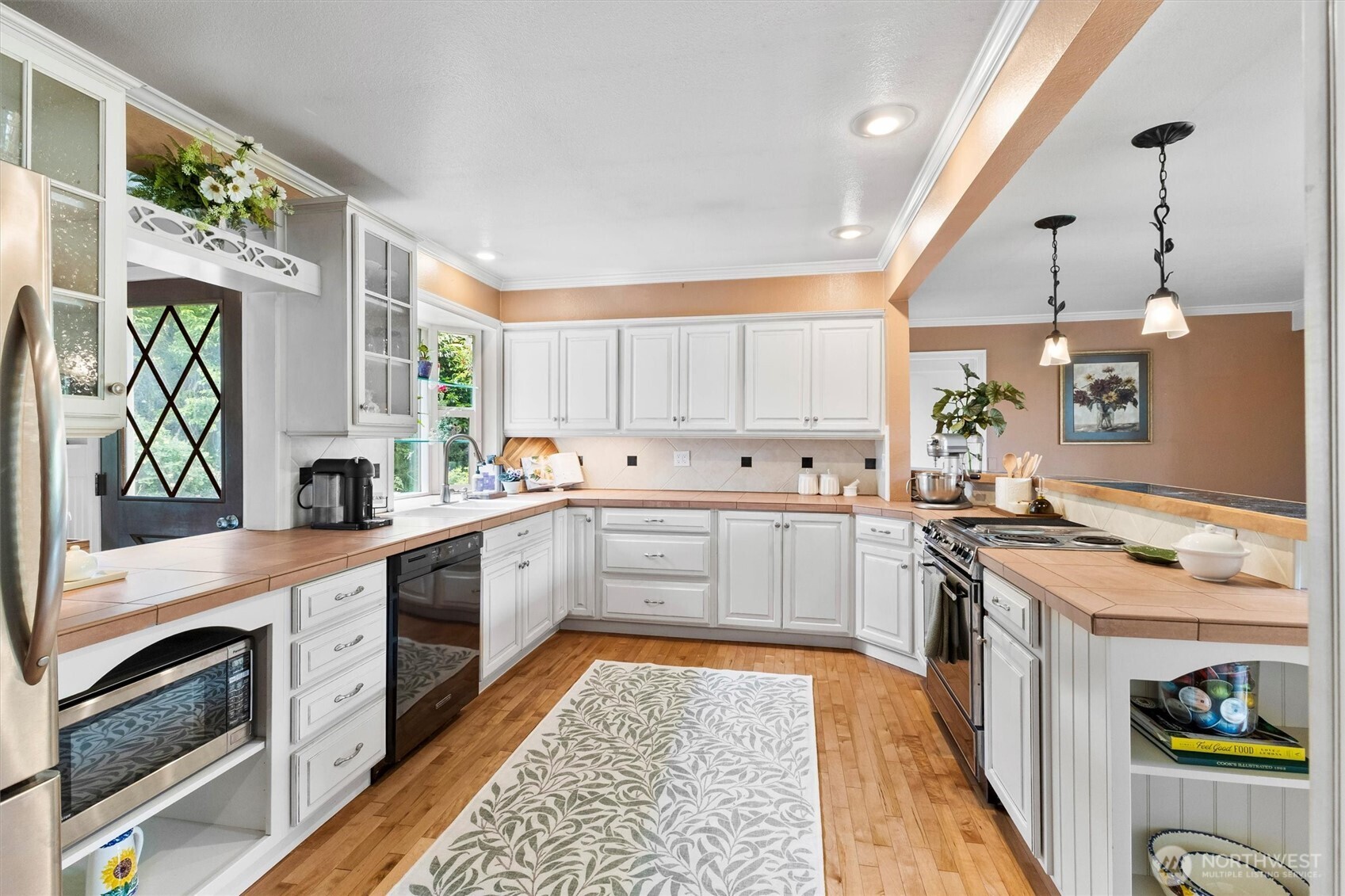 10311 Lundeen Parkway Property Photo 11